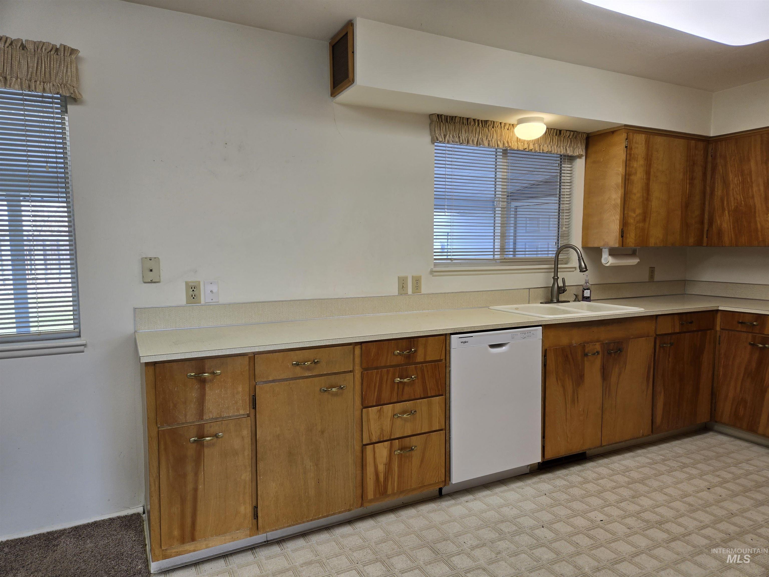 1203 Sears Dr. Property Photo 5