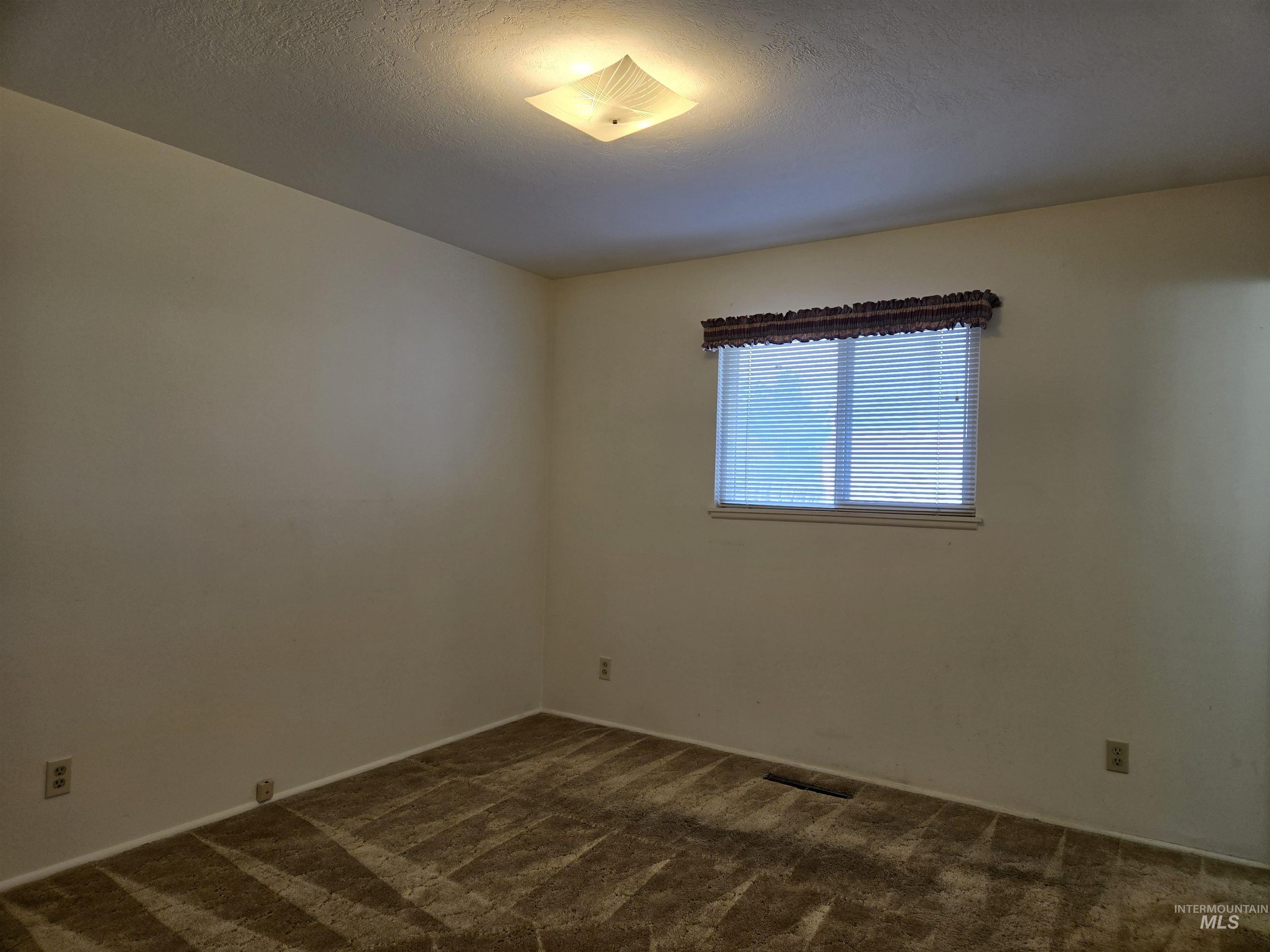 1203 Sears Dr. Property Photo 7