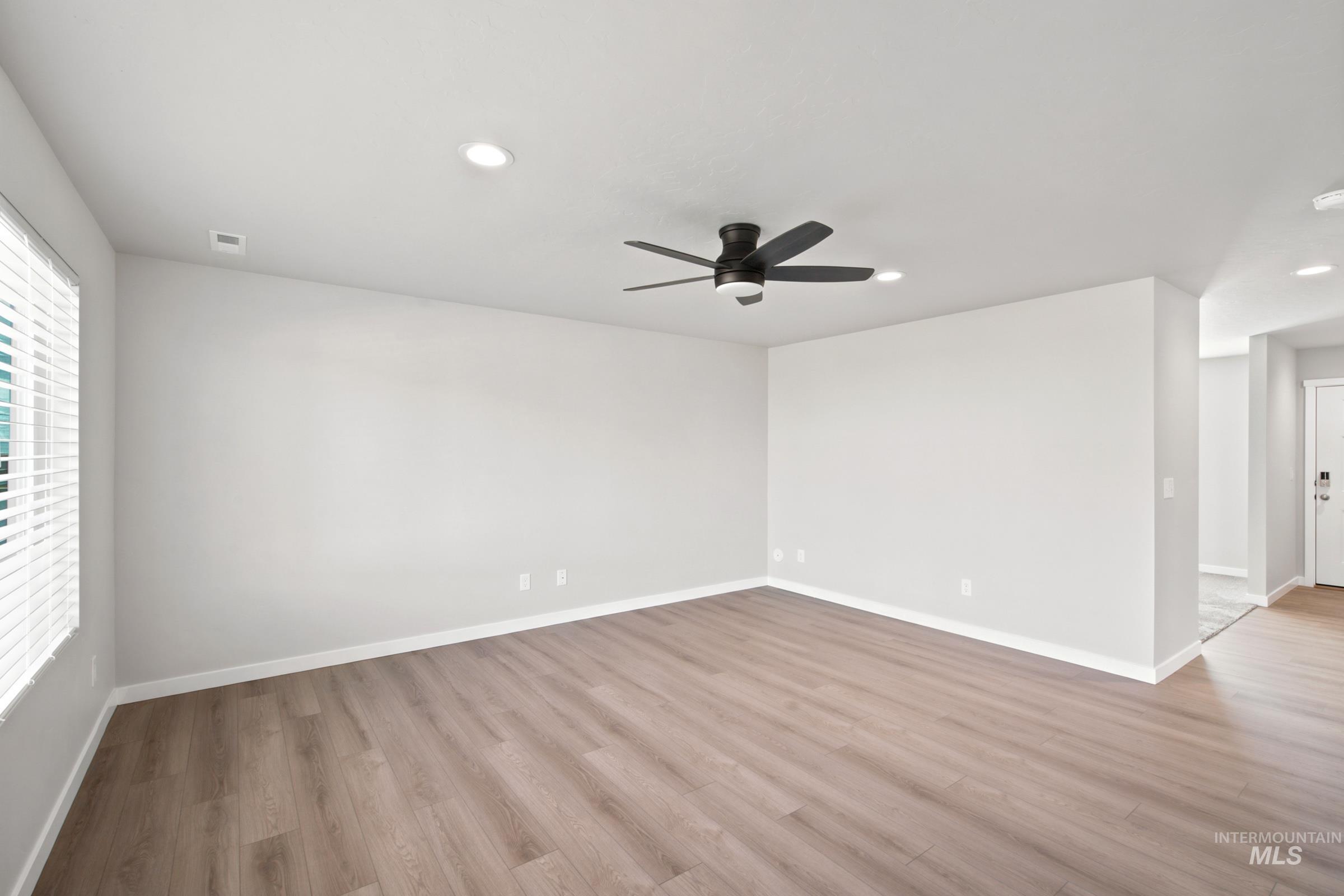 1101 Grass Pond Ave Property Photo 10
