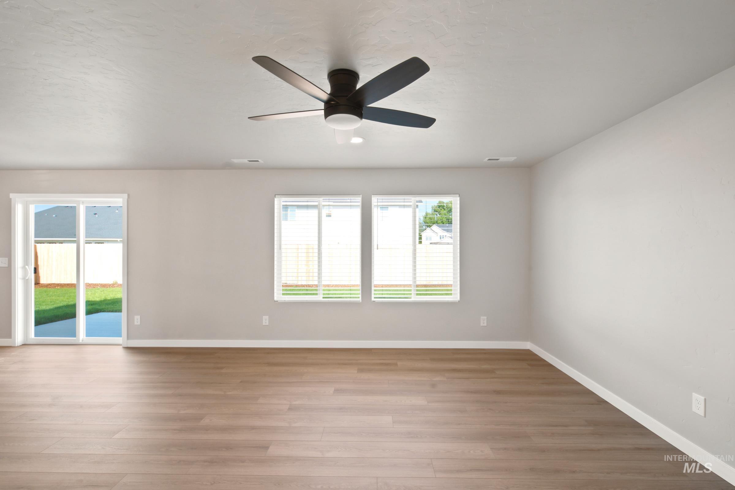 1101 Grass Pond Ave Property Photo 12
