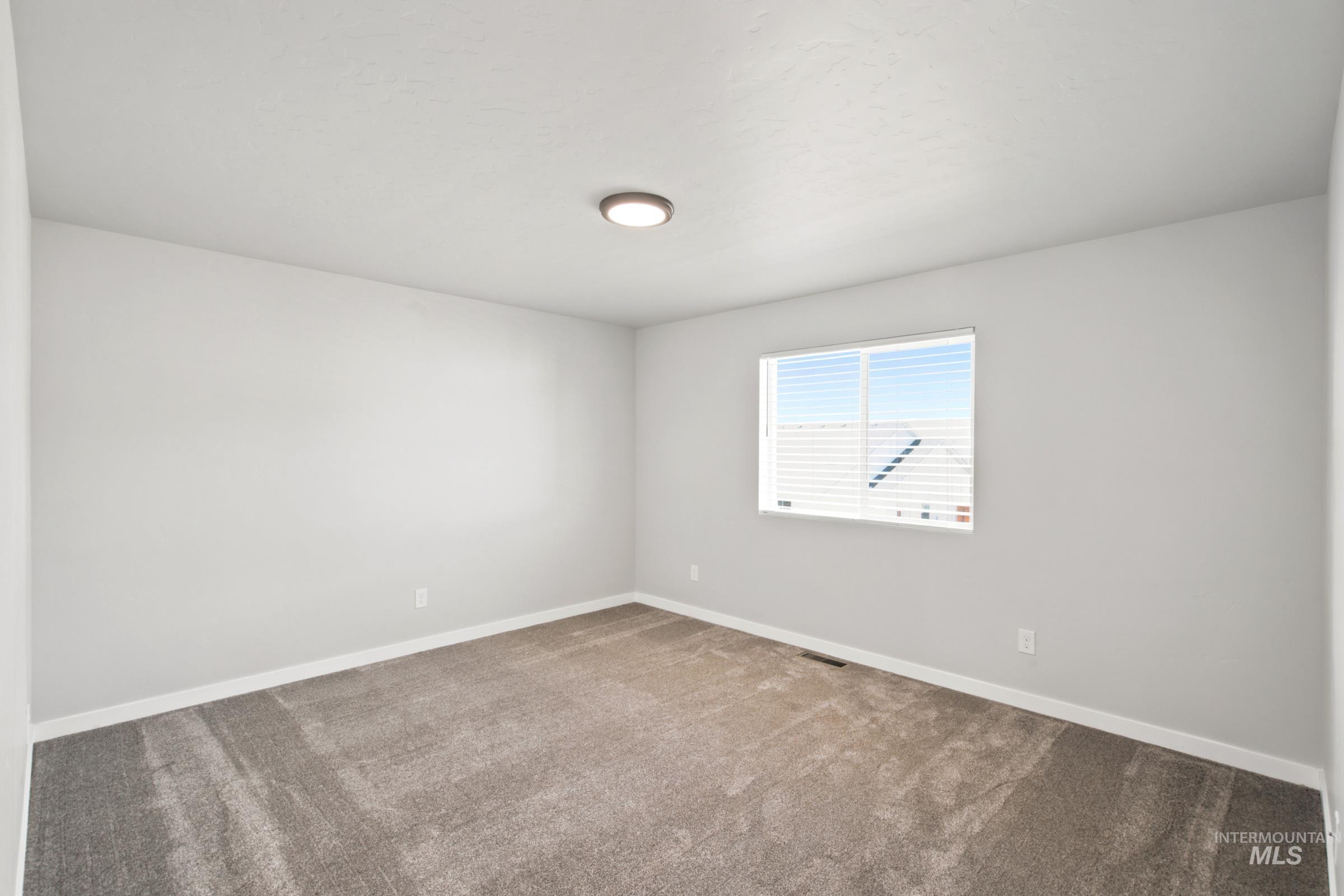 1101 Grass Pond Ave Property Photo 18