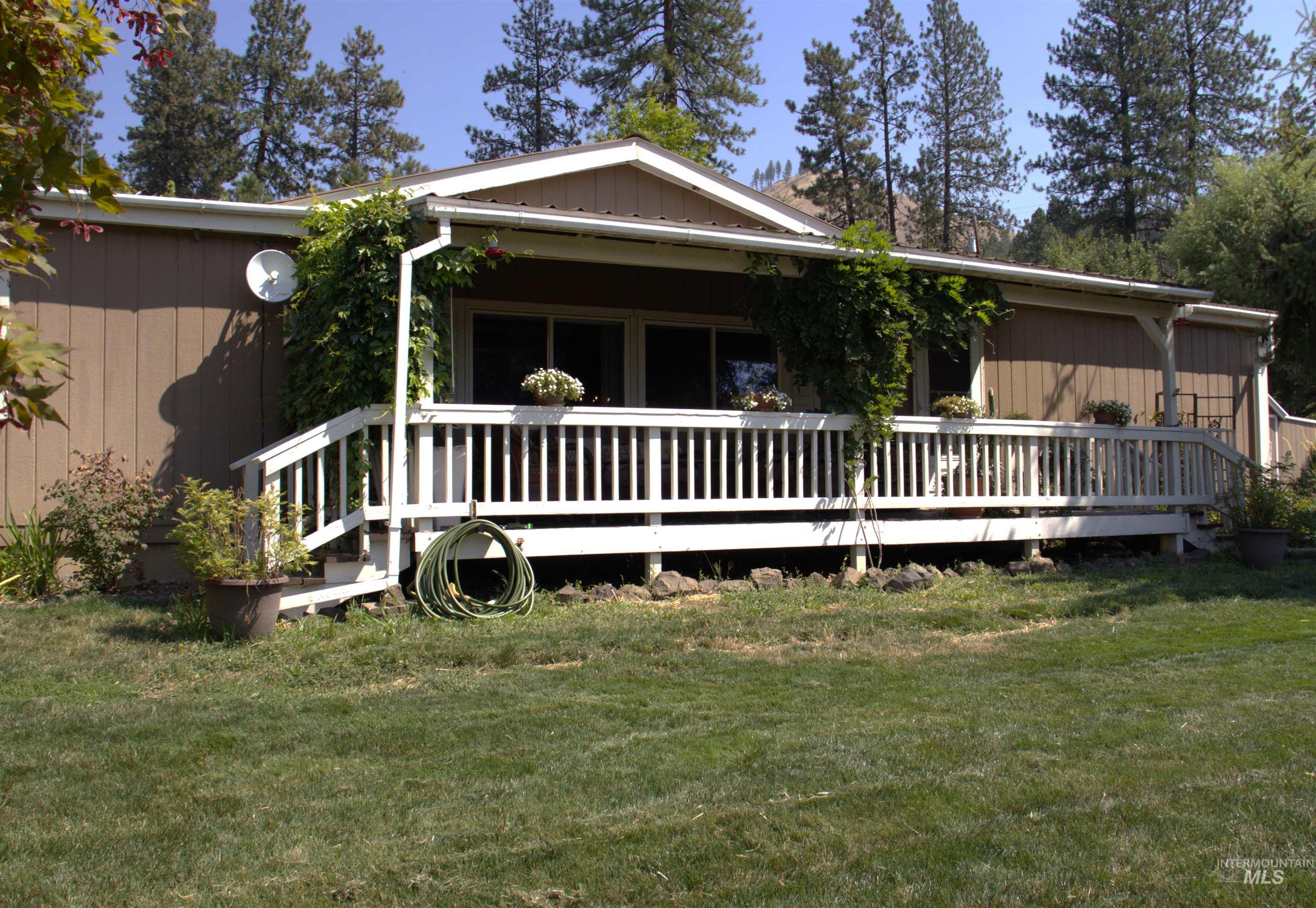 204 Larradon Dr Property Photo 1