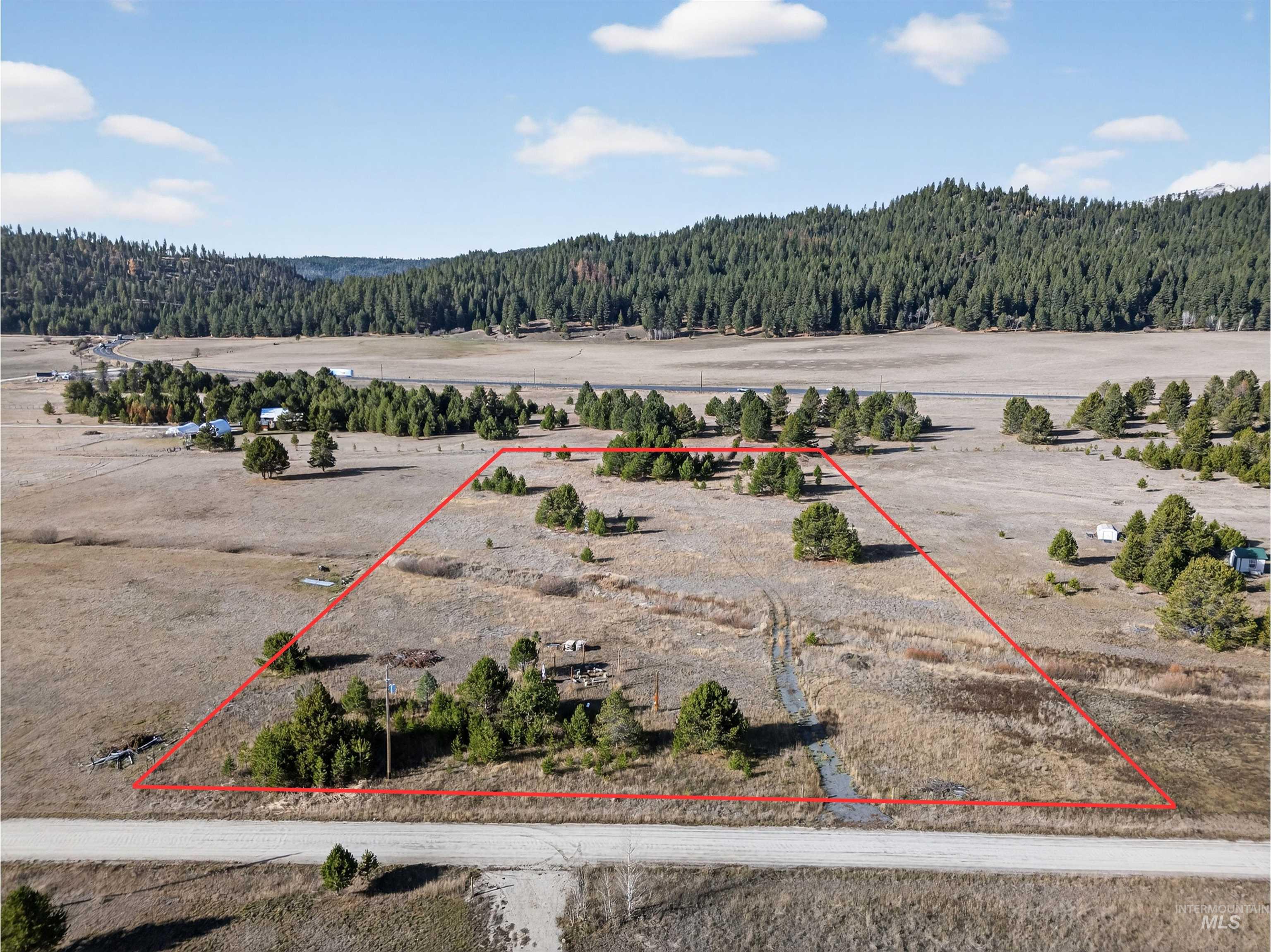 10201 Packsaddle Rd Property Photo 14