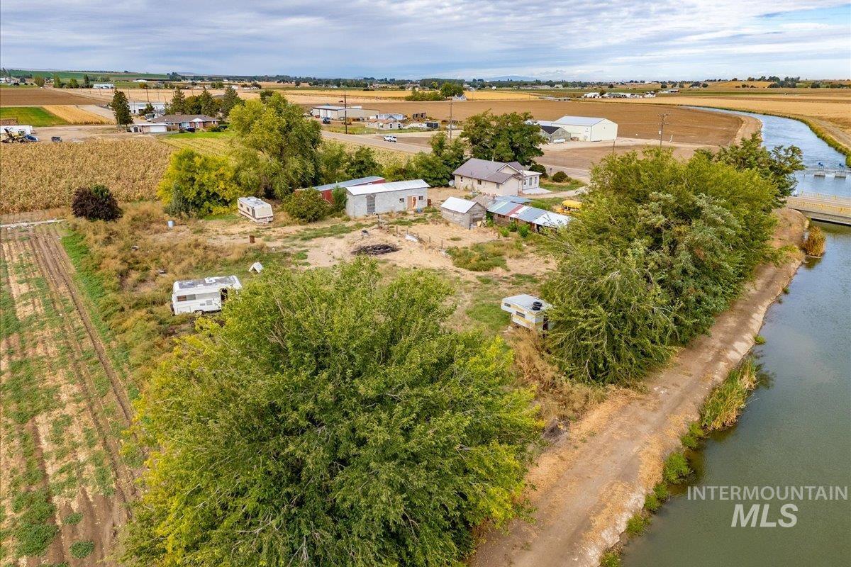 19241 Homedale Rd Property Photo 14