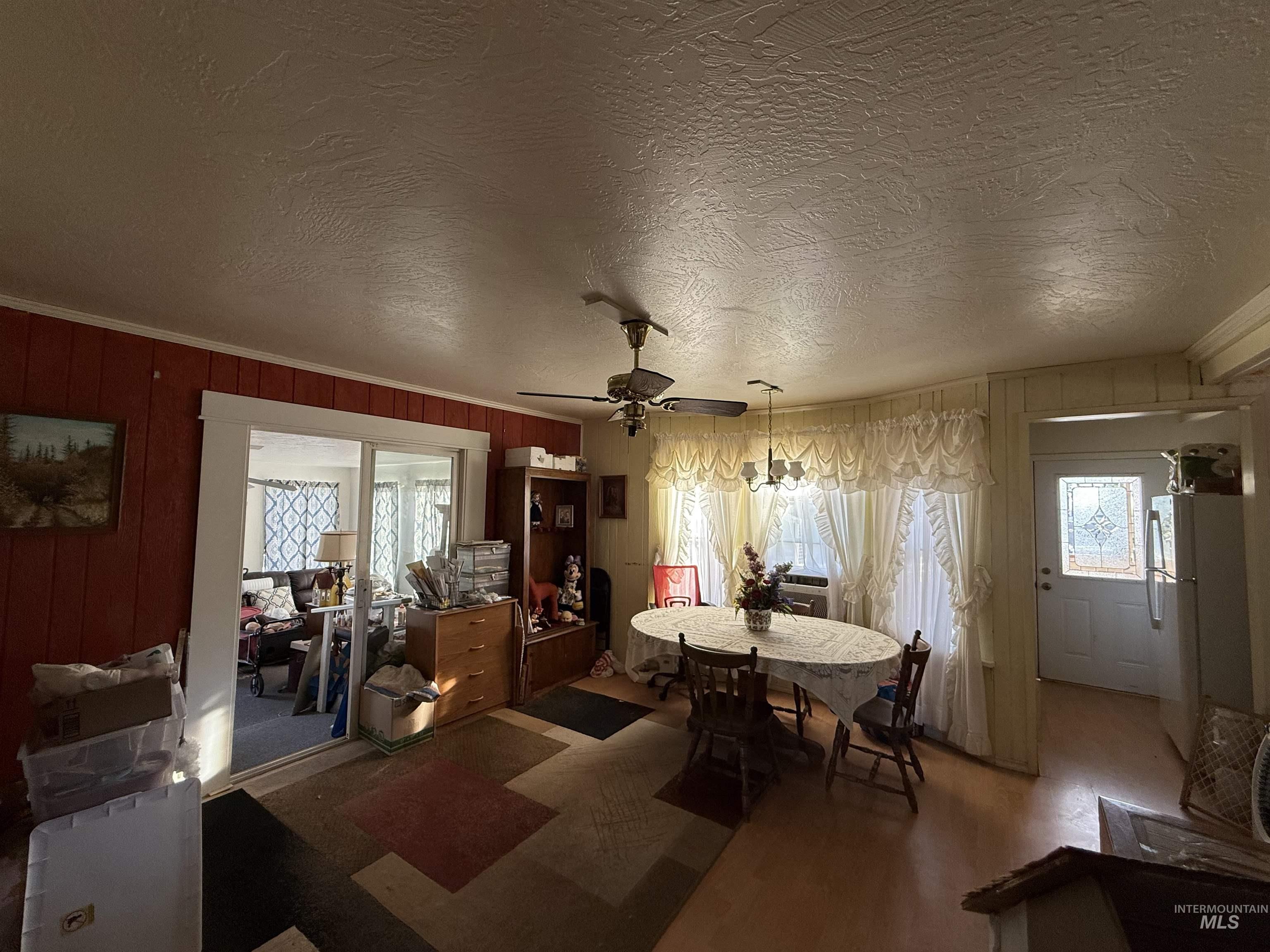 19241 Homedale Rd Property Photo 33