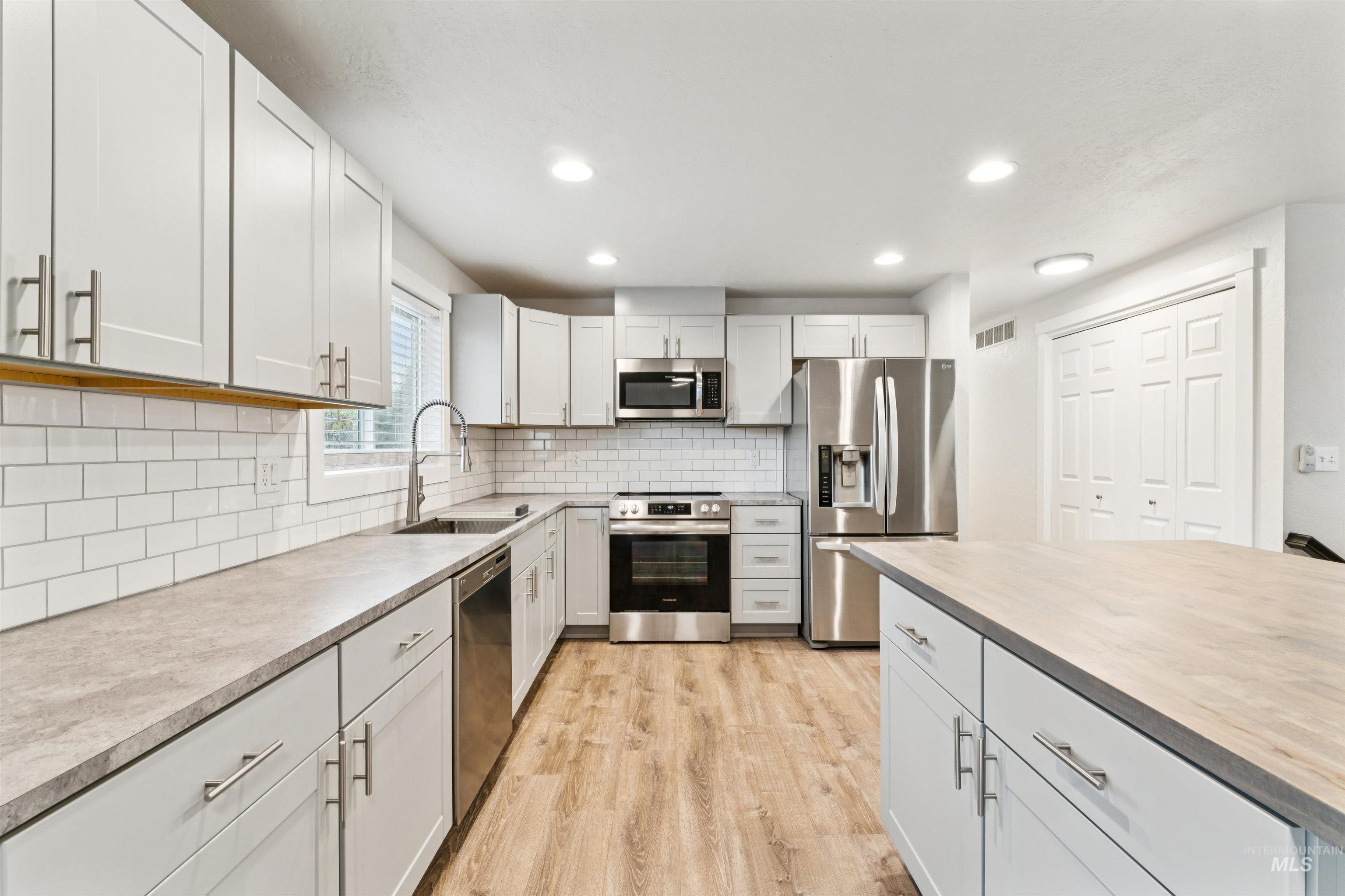 4811 N Leather Way Property Photo 6