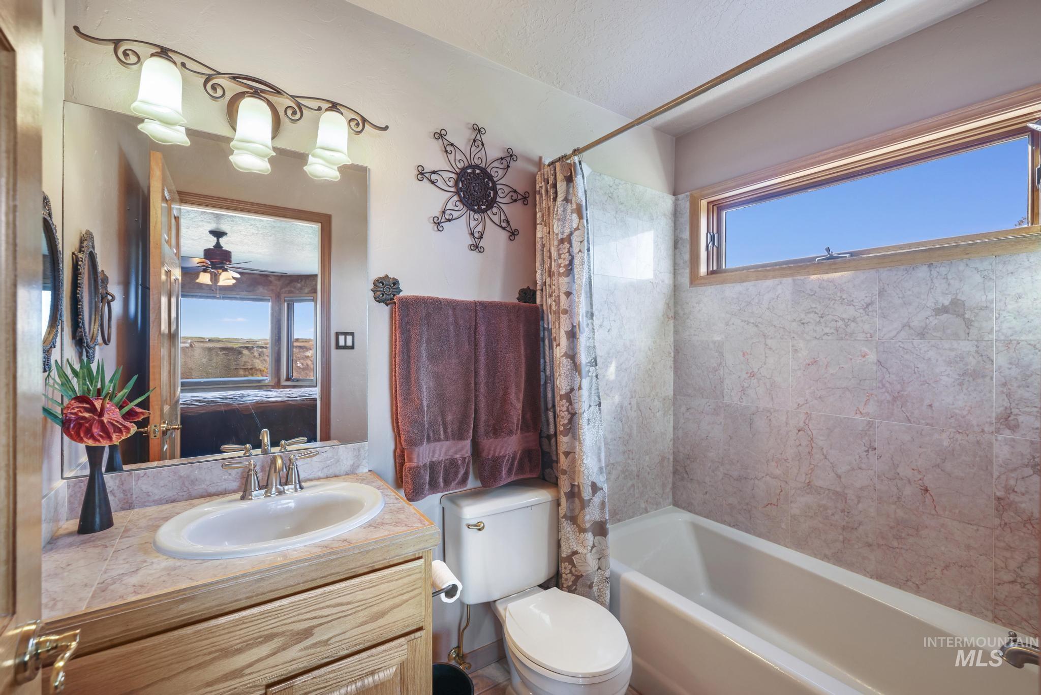 2224 E 4400 N Property Photo 28
