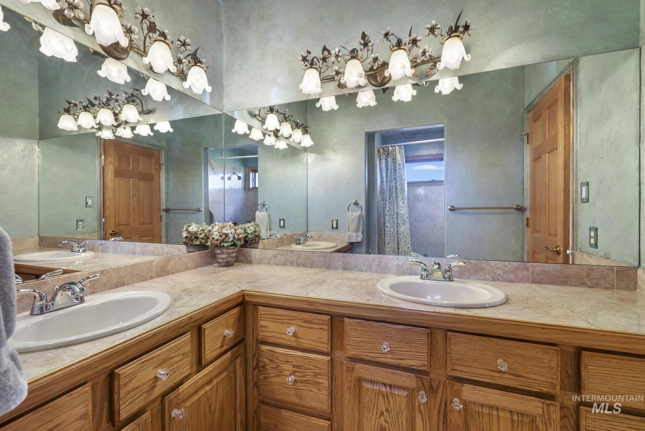 2224 E 4400 N Property Photo 42