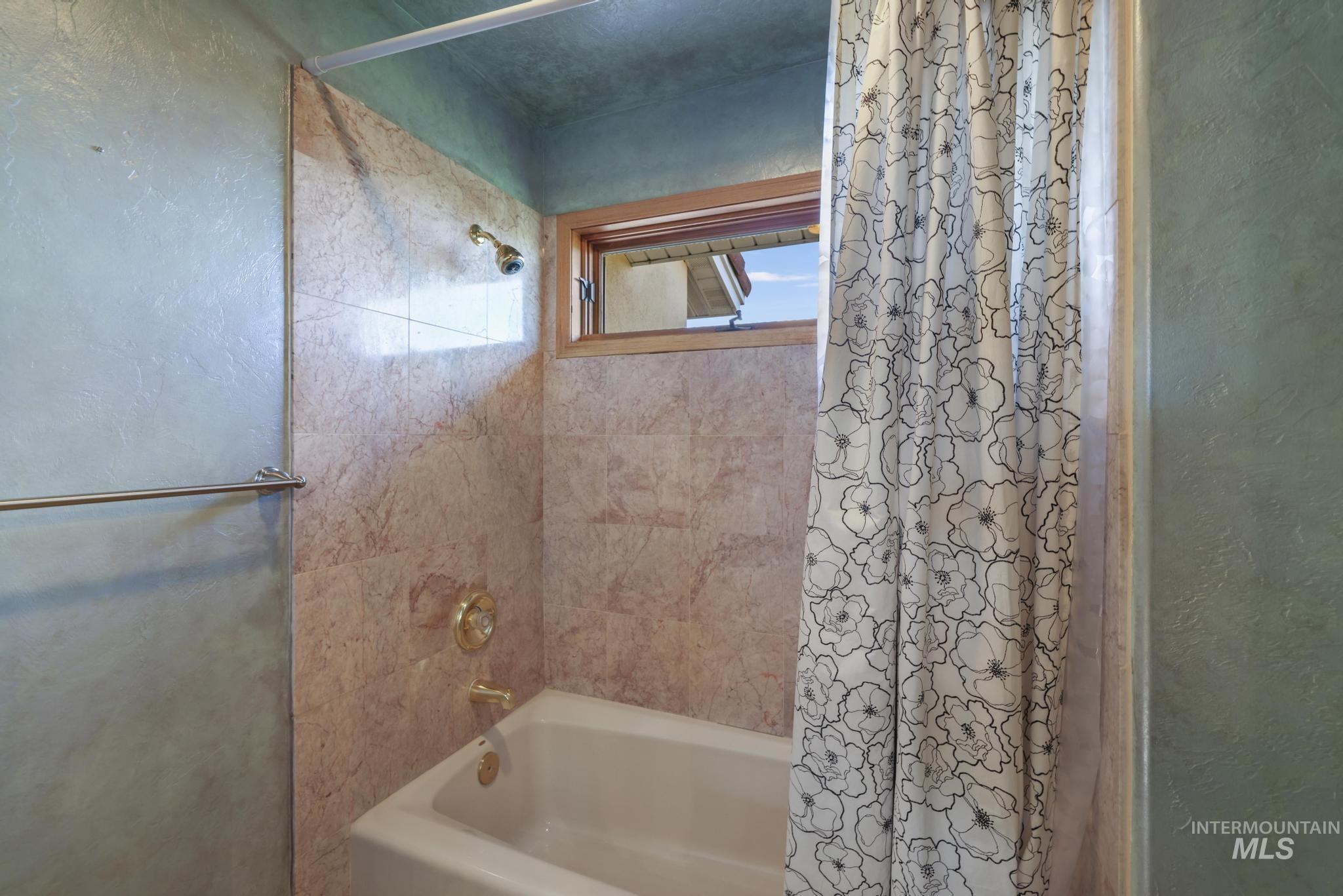 2224 E 4400 N Property Photo 43