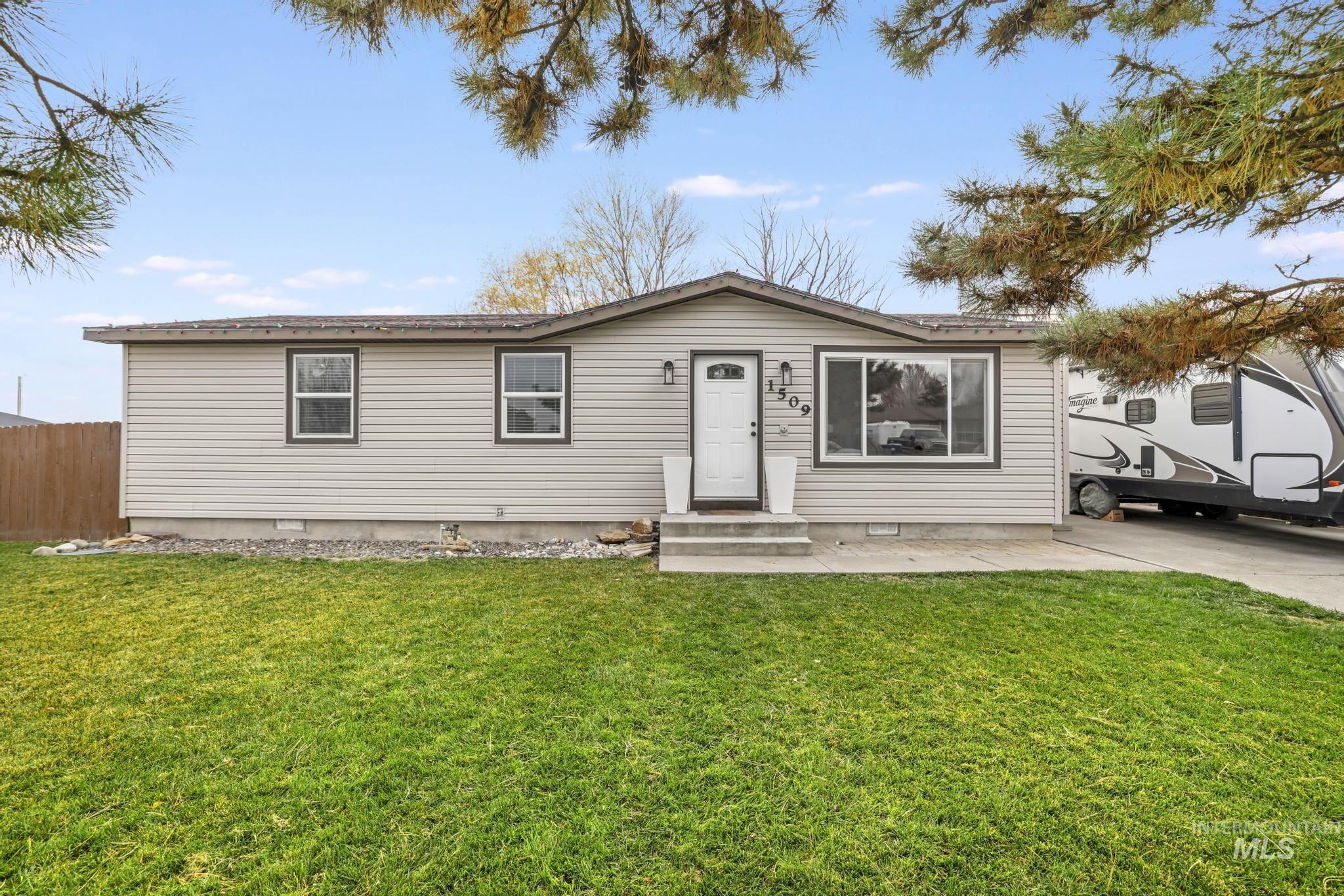 1509 Aspen St Property Photo 1