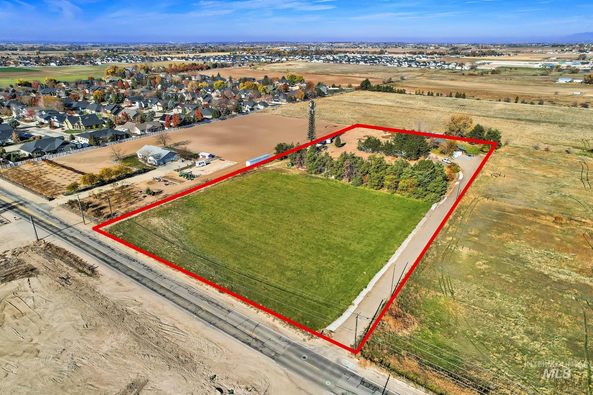 1800 W Hubbard Road Property Photo 1