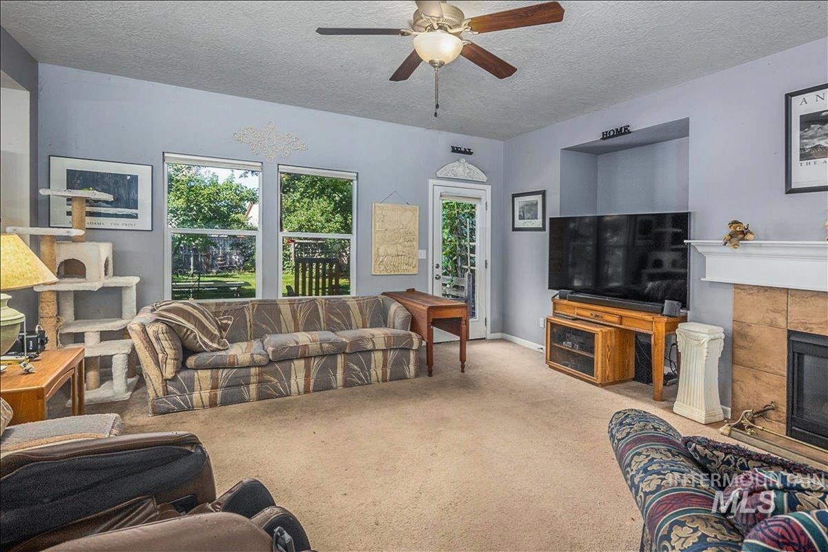 915 N Glen Aspen Property Photo 13