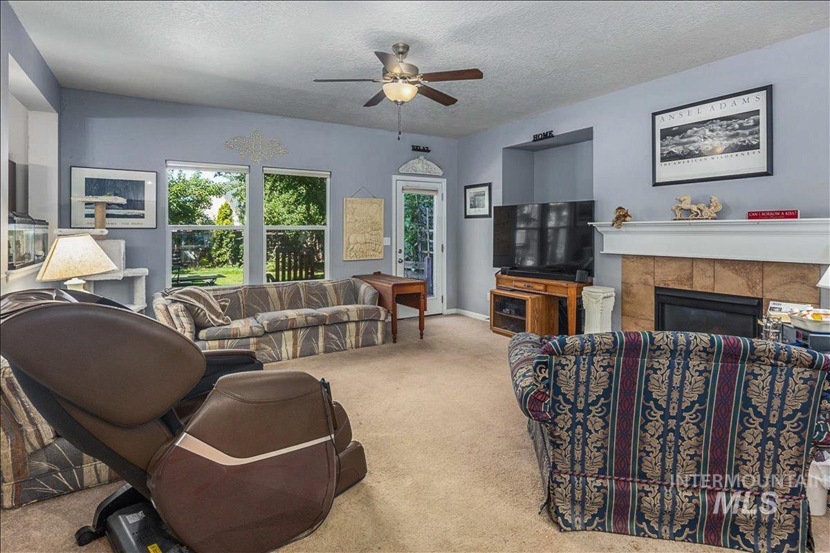 915 N Glen Aspen Property Photo 39