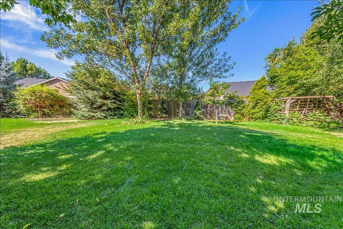 915 N Glen Aspen Property Photo 47