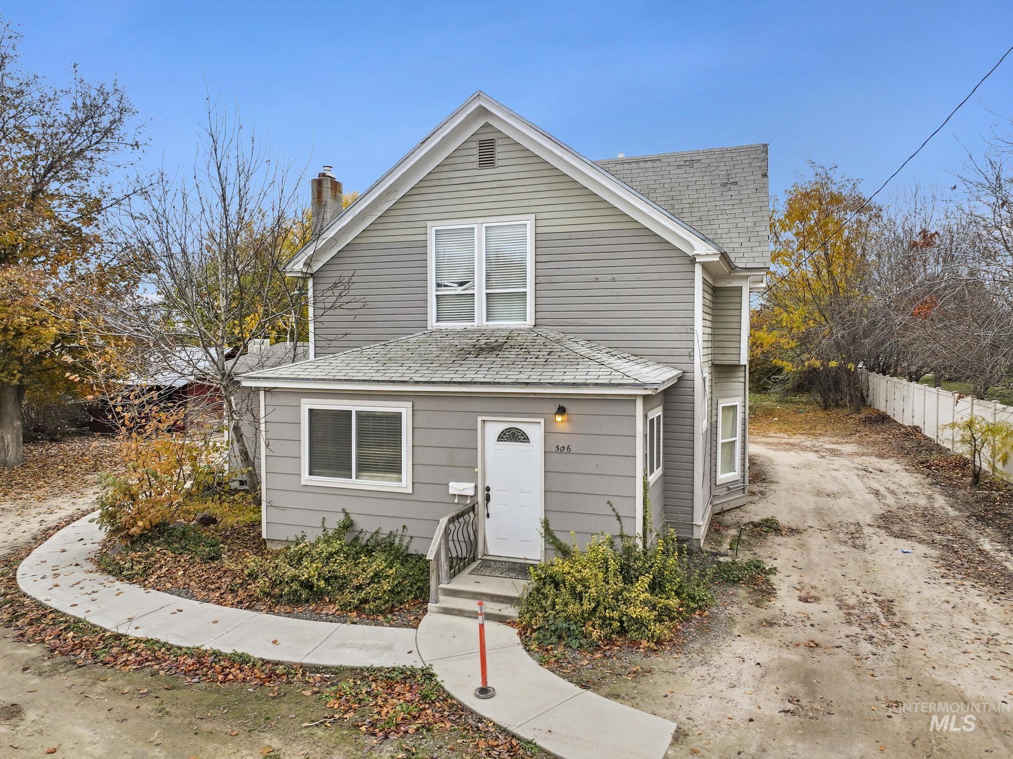 506 E Linden Property Photo 1