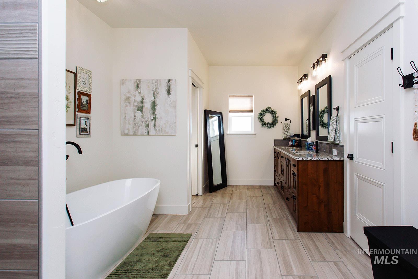 4089 N 2280 E Property Photo 28