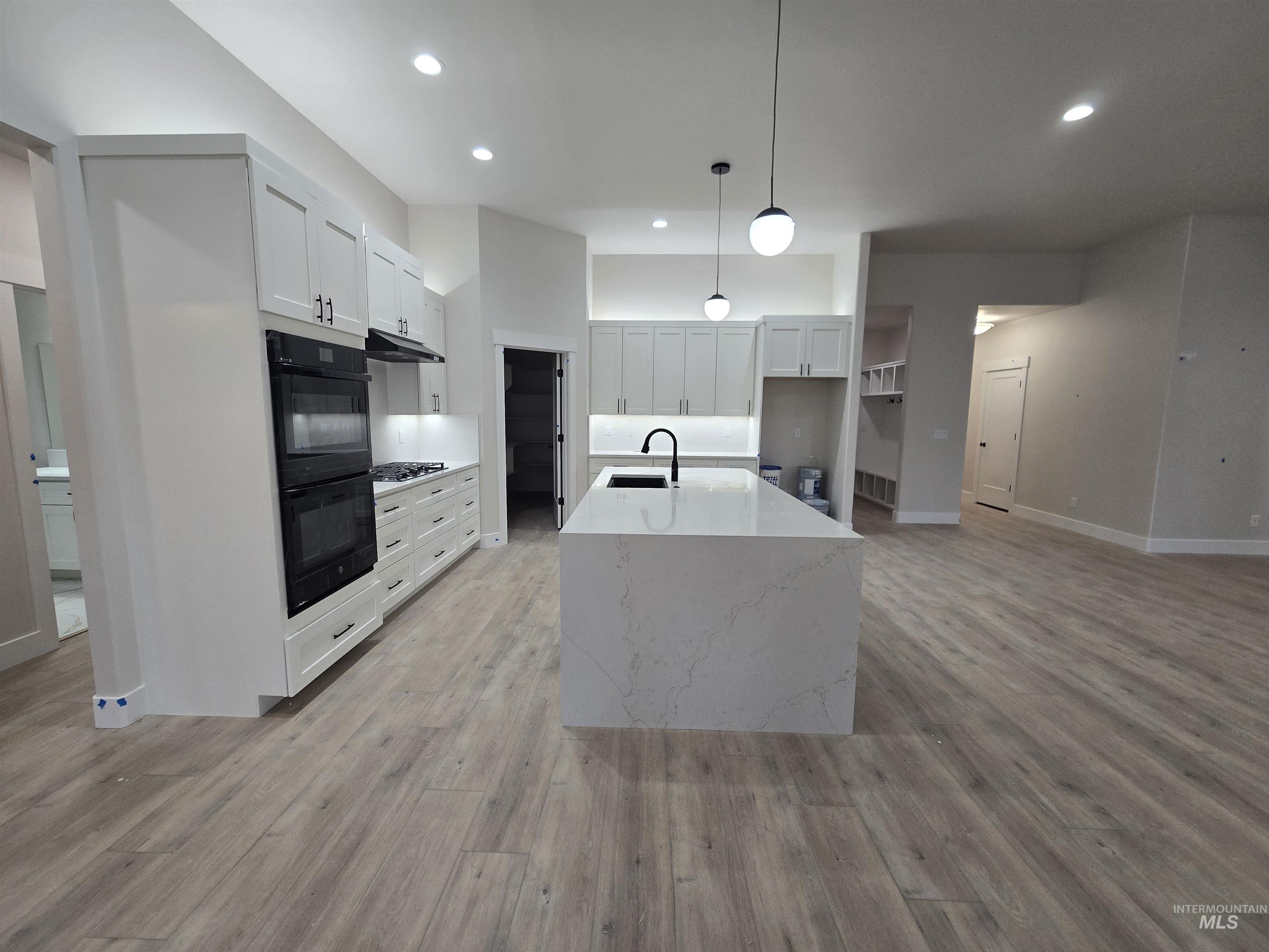 1509 Mountain View Drive Property Photo 8