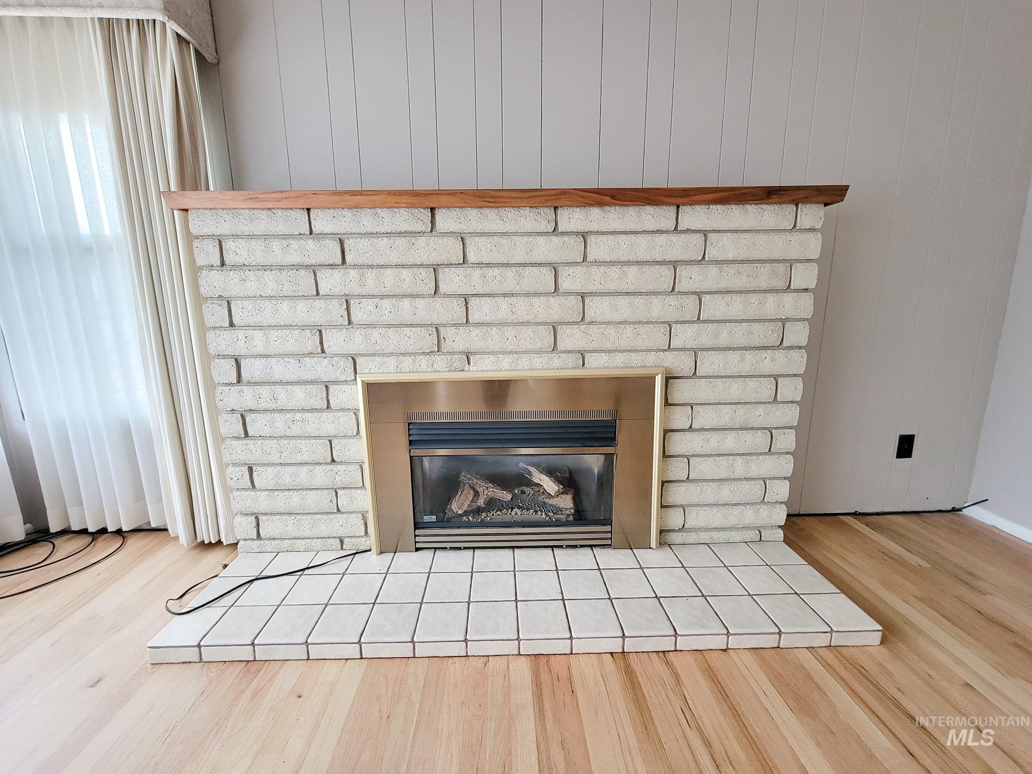 618 Highland Property Photo 7