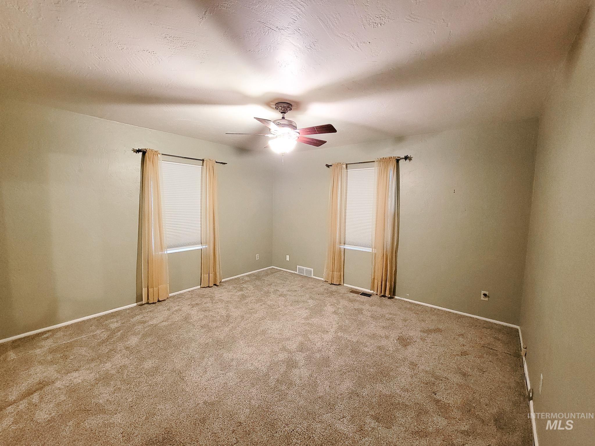 618 Highland Property Photo 13
