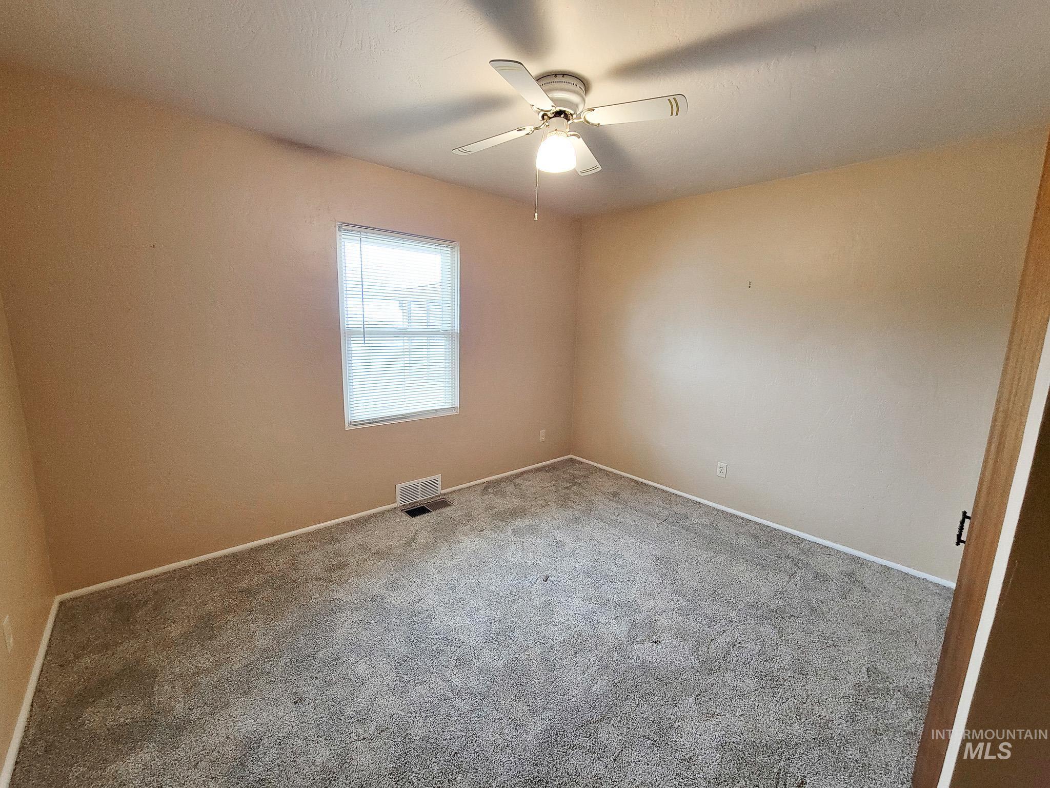 618 Highland Property Photo 17