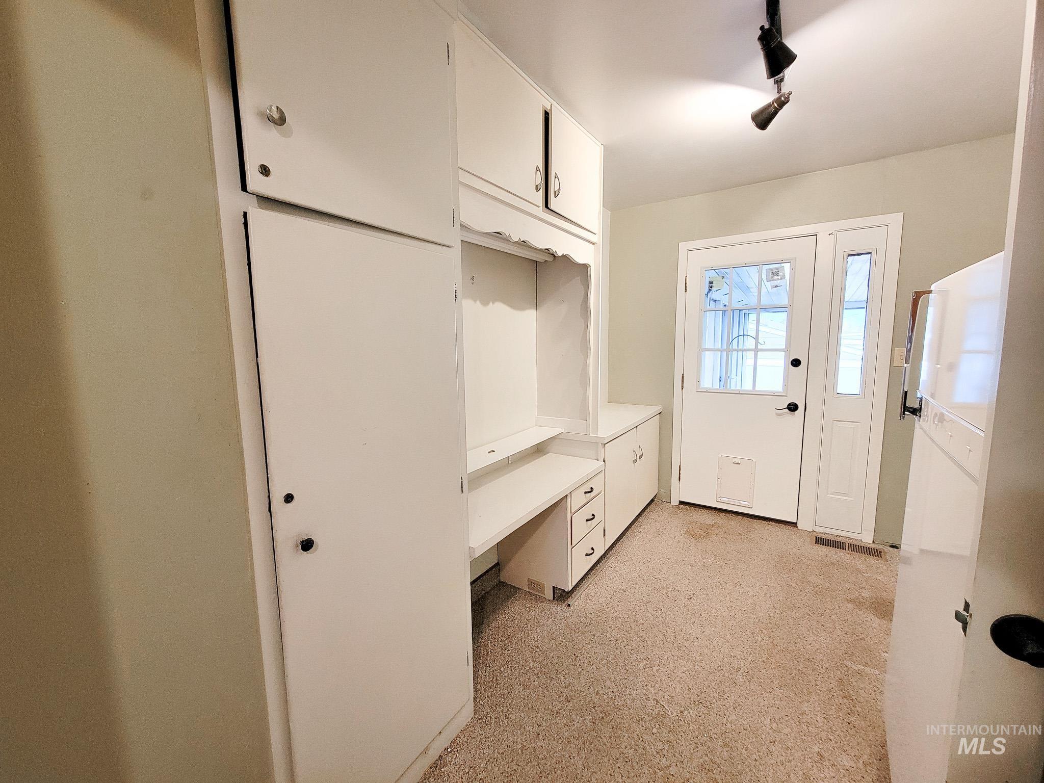 618 Highland Property Photo 19