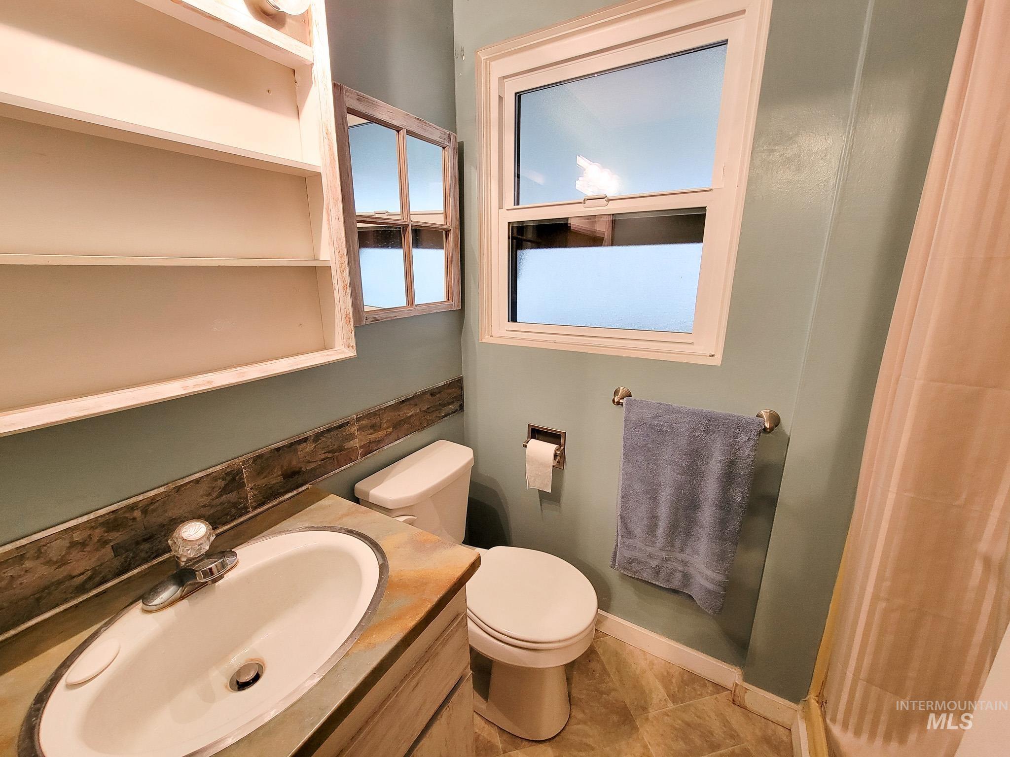 618 Highland Property Photo 21