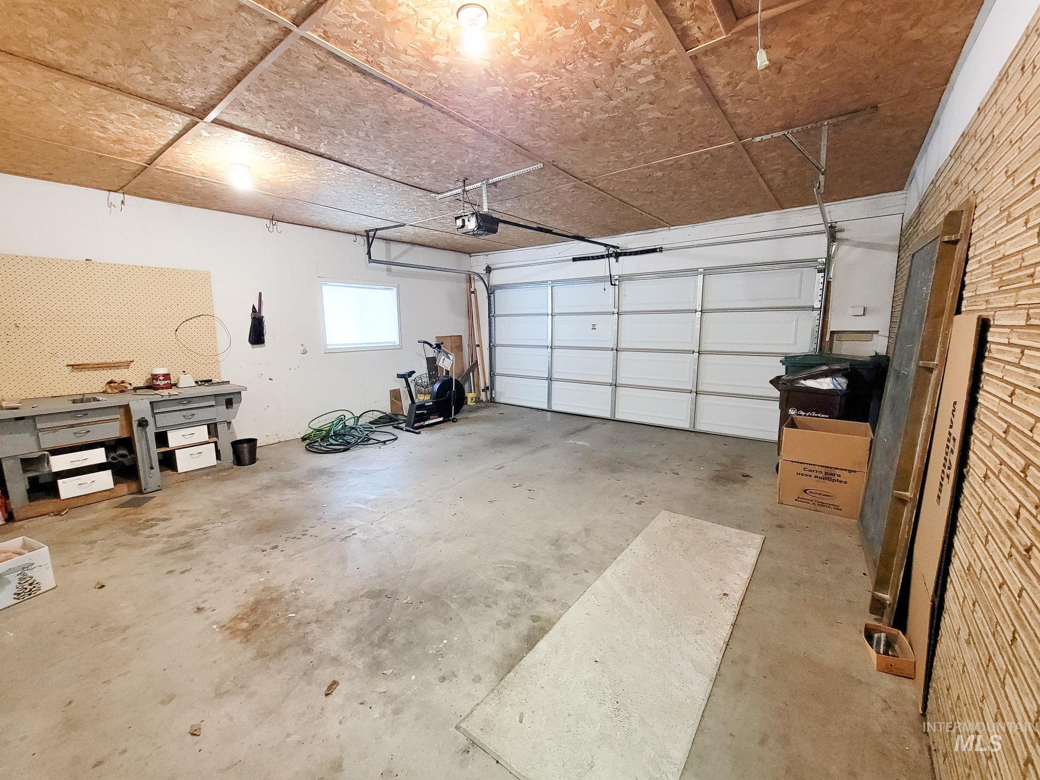 618 Highland Property Photo 29