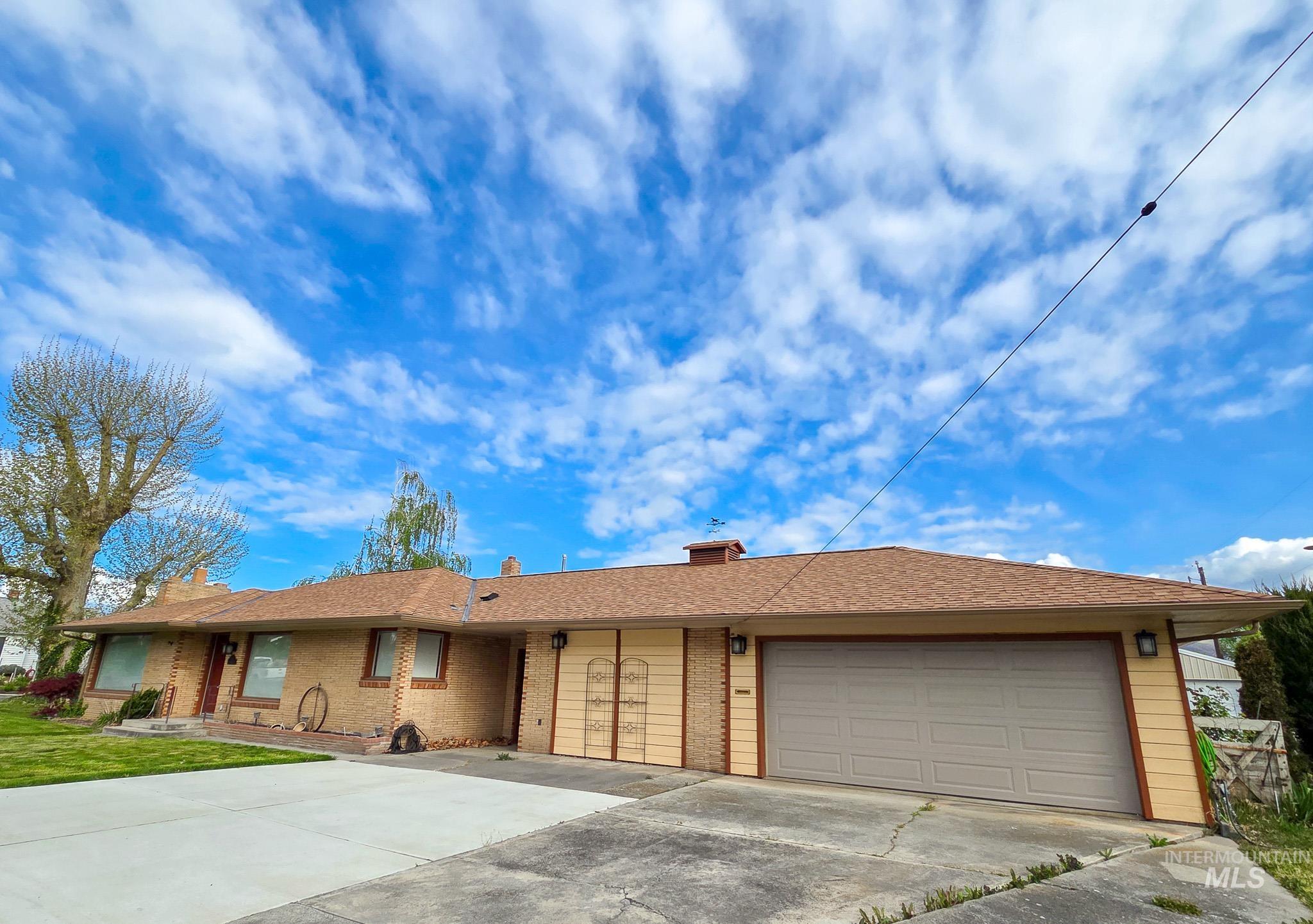 618 Highland Property Photo 35