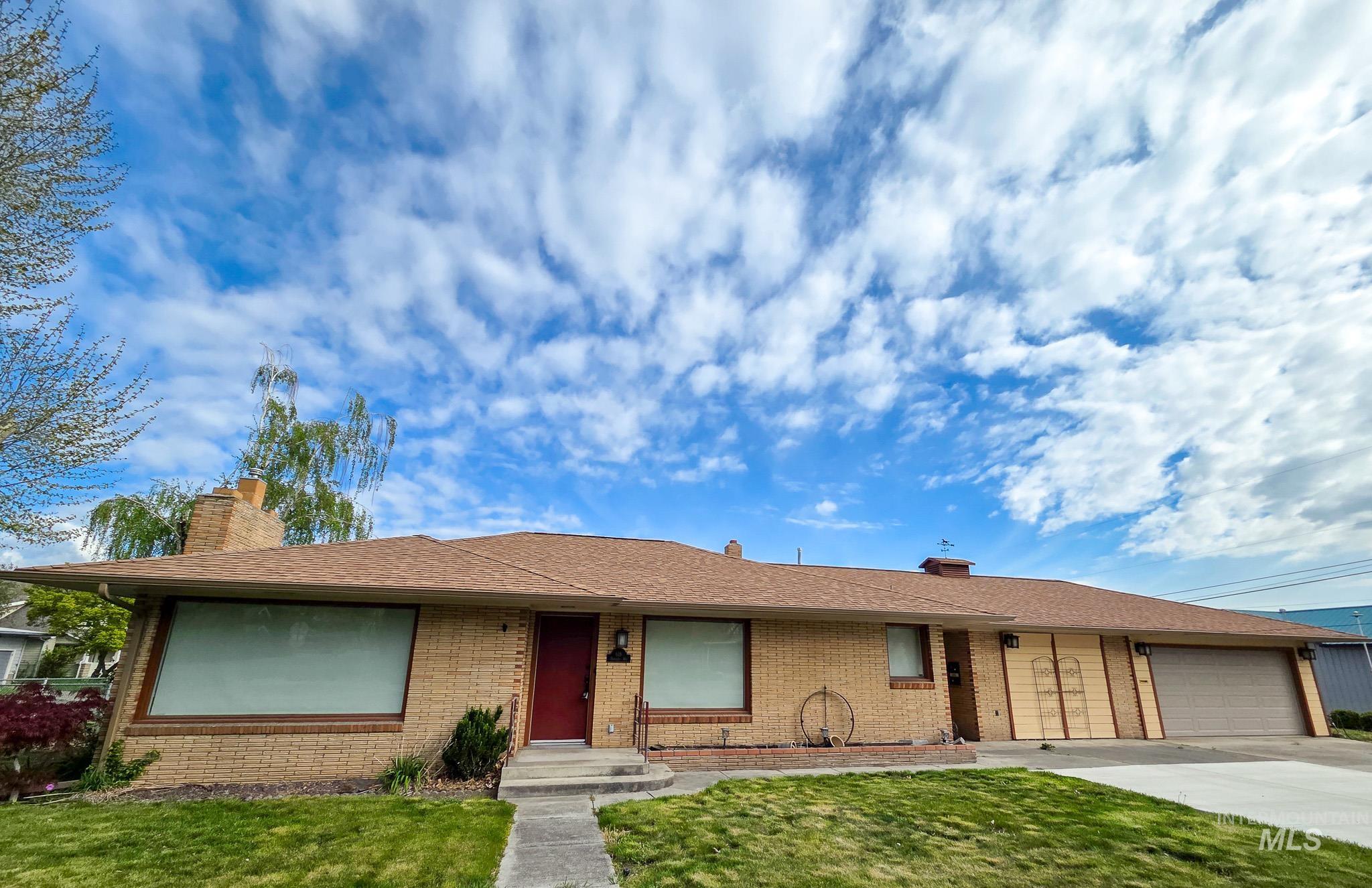 618 Highland Property Photo 36