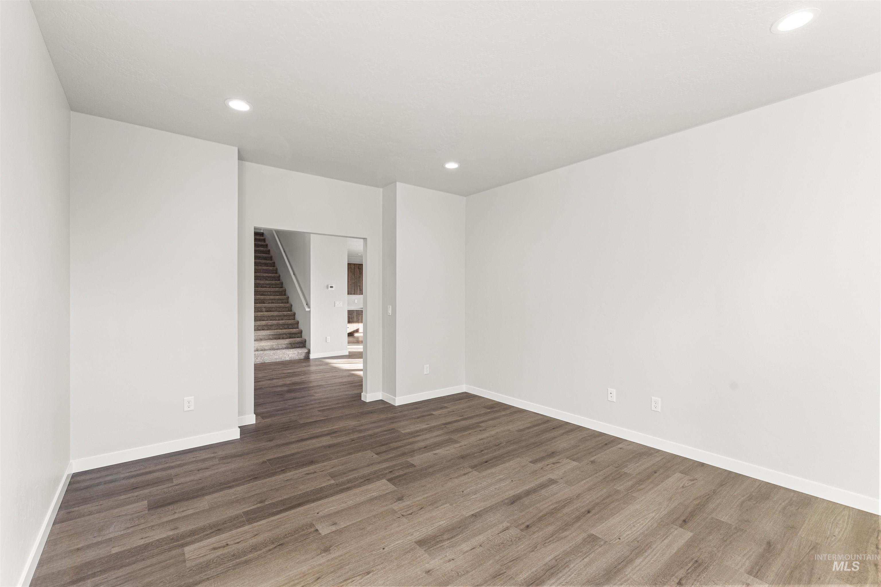 5503 W Yarnell St Property Photo 19