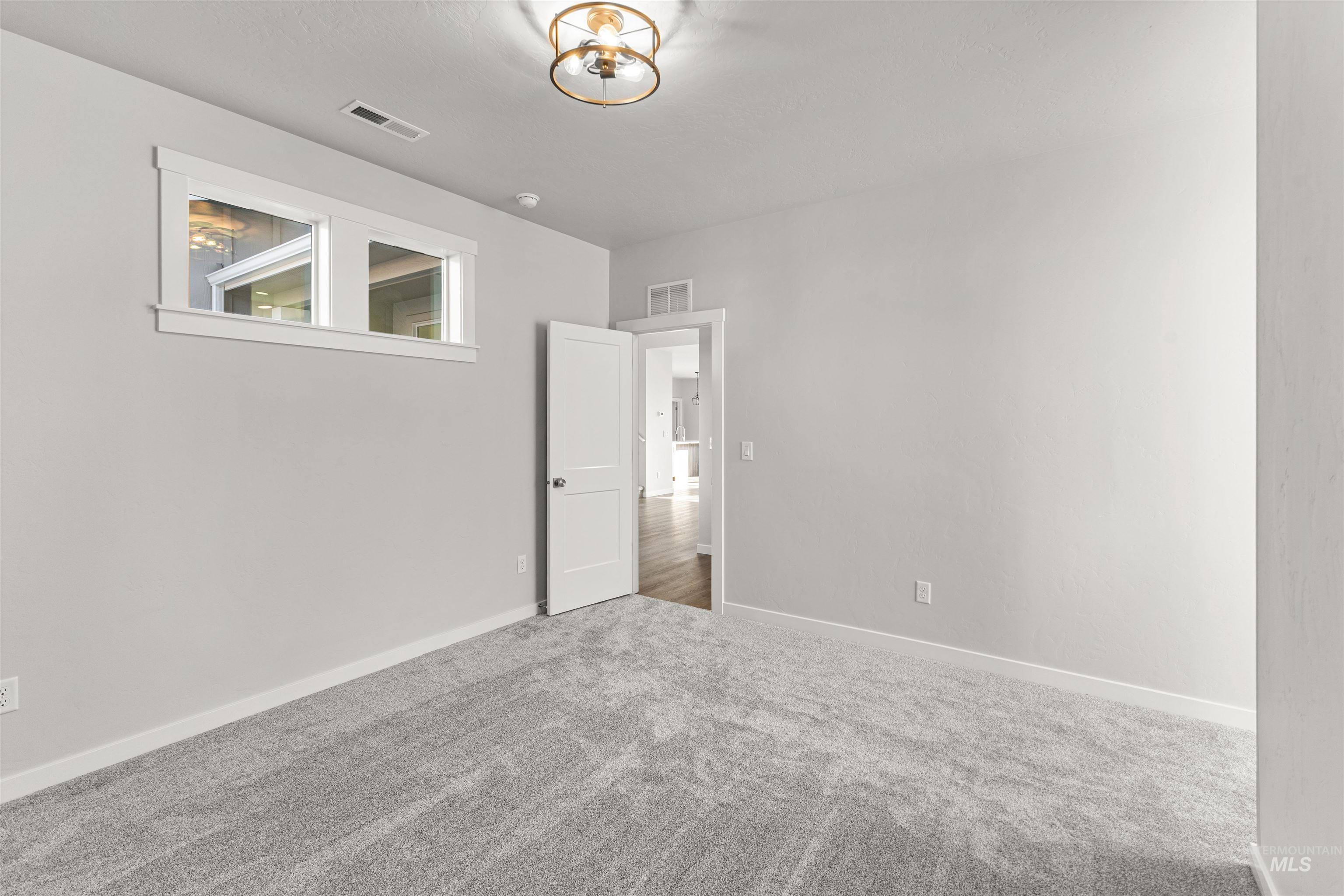 5503 W Yarnell St Property Photo 25