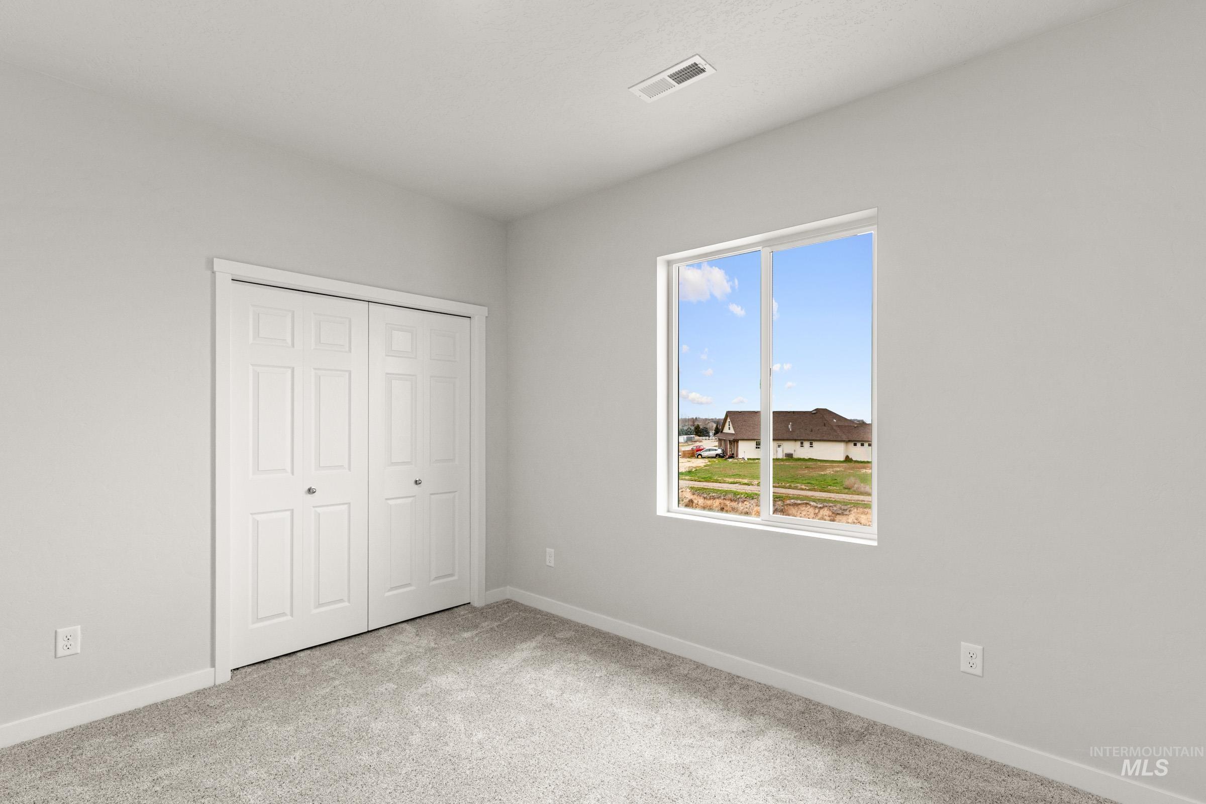 3822 E Jamestown Dr Property Photo 21
