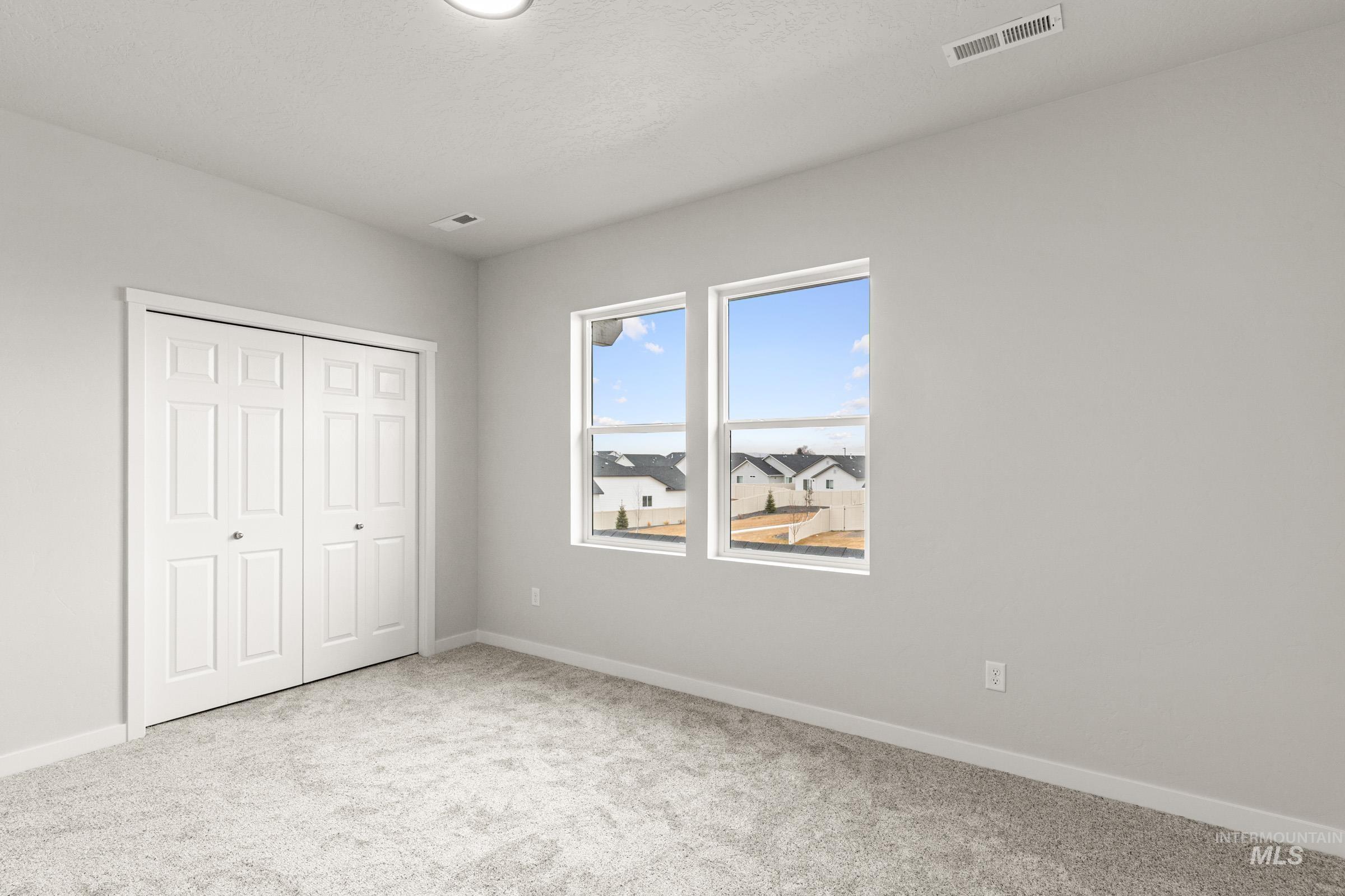 3822 E Jamestown Dr Property Photo 30