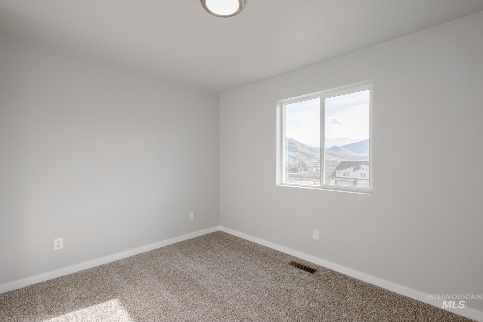 223 Moose St Property Photo 15