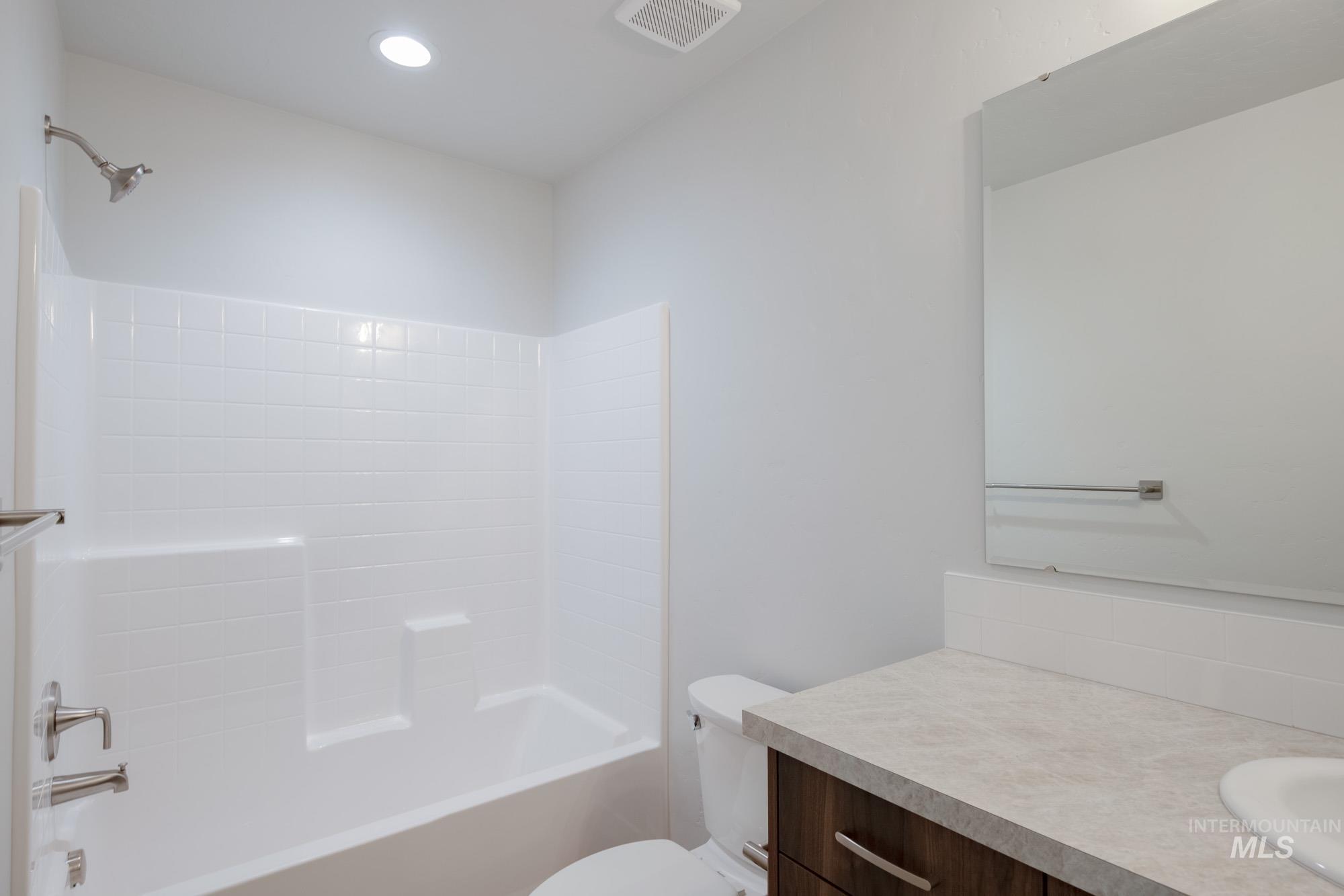 1494 Long Pond St Property Photo 22