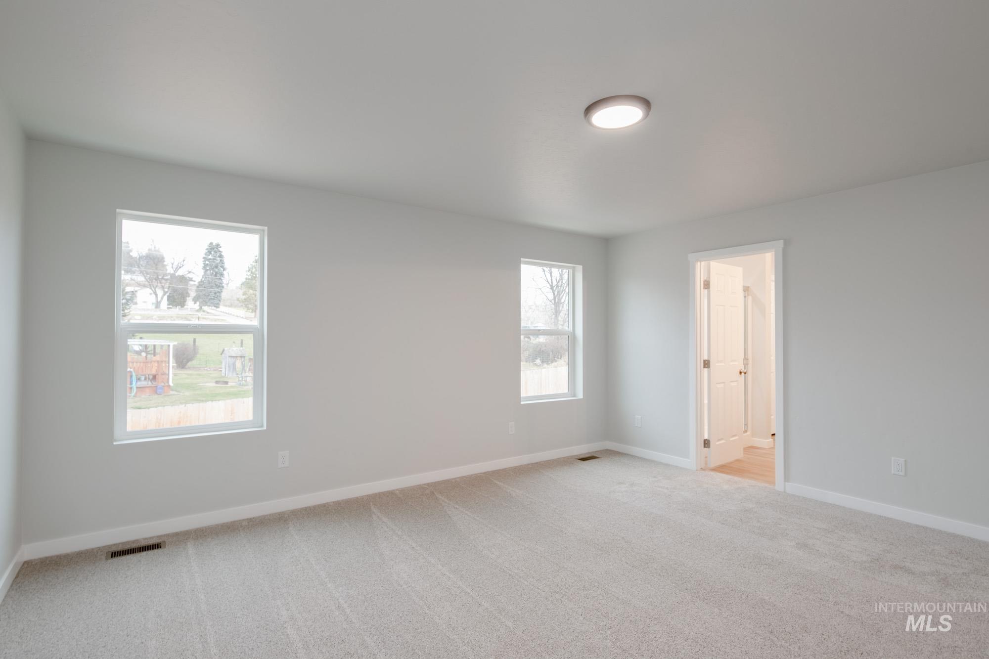 1494 Long Pond St Property Photo 23