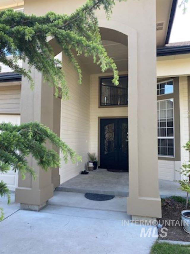 1151 N Torrey Pines Ave. Property Photo 2