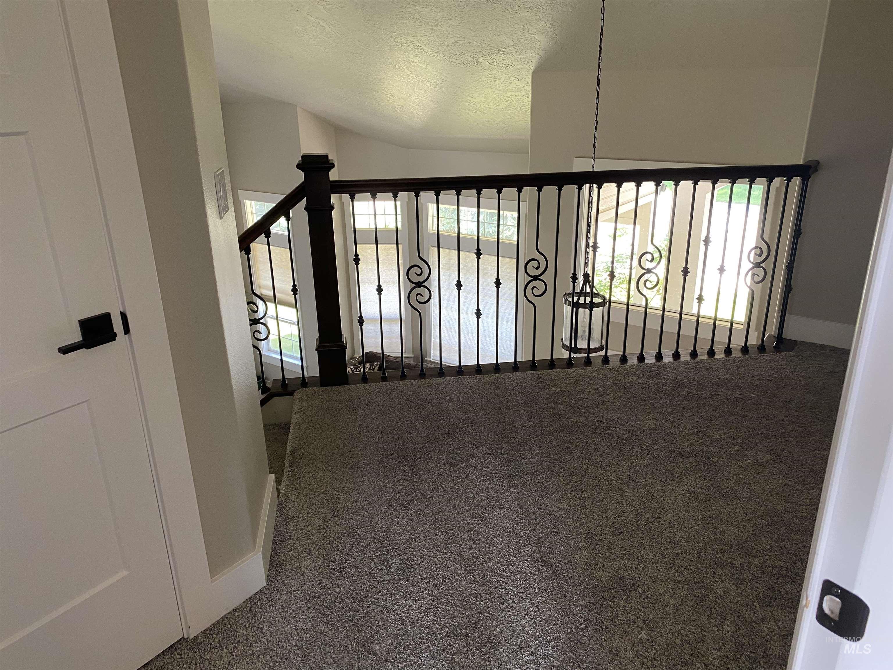1151 N Torrey Pines Ave. Property Photo 15