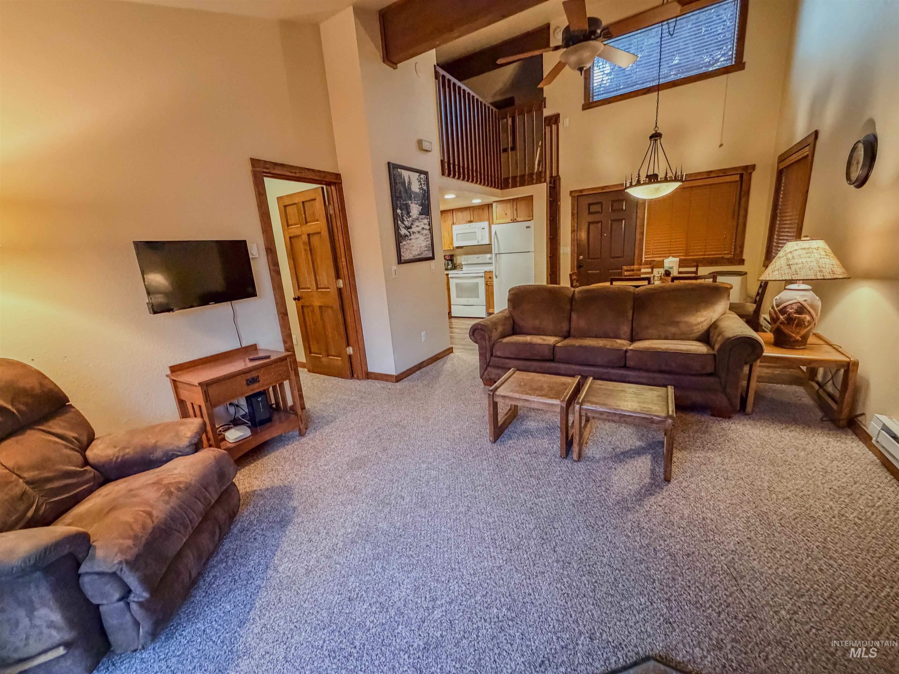 1607 Davis Ave Property Photo 3