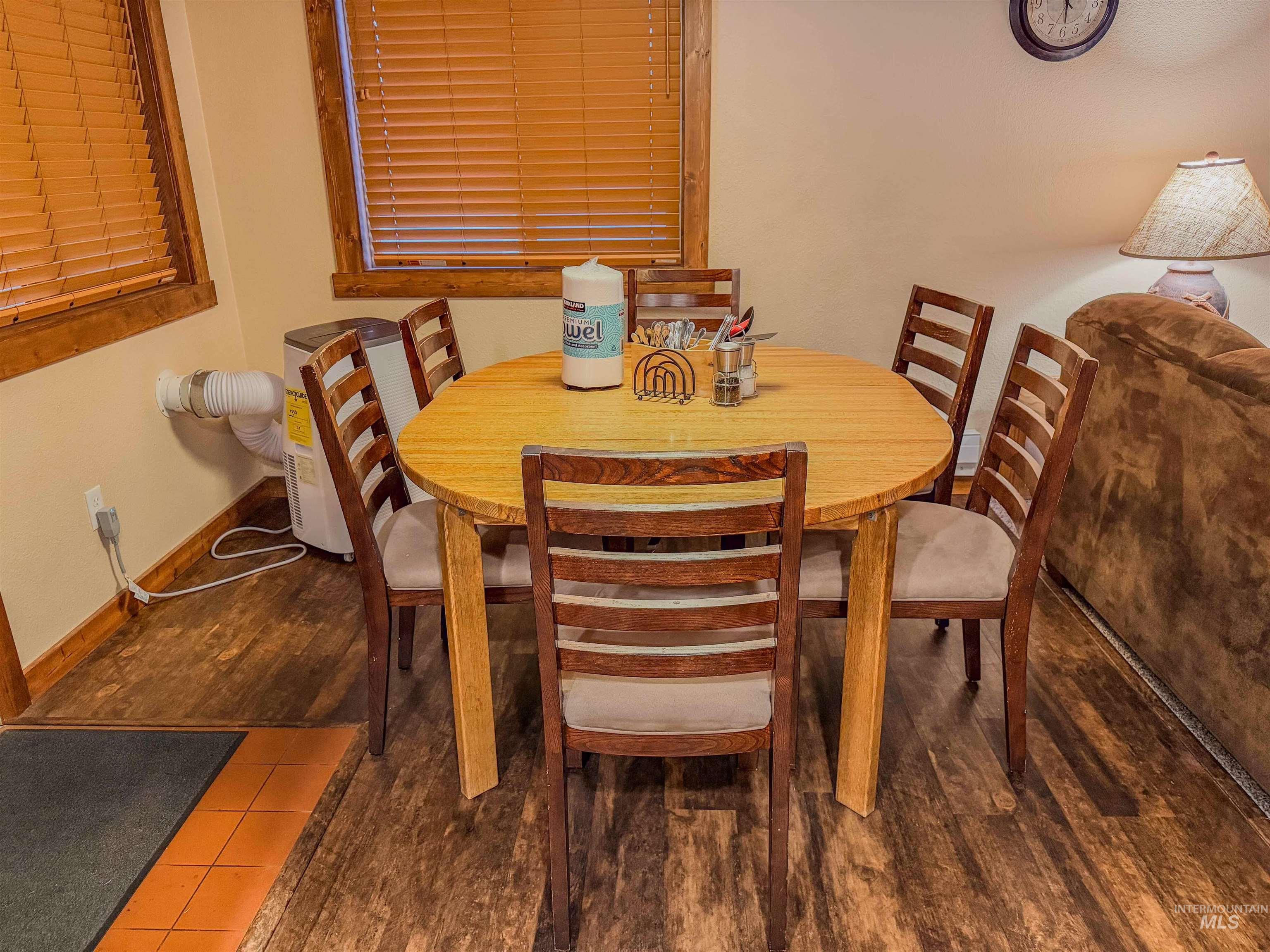 1607 Davis Ave Property Photo 7