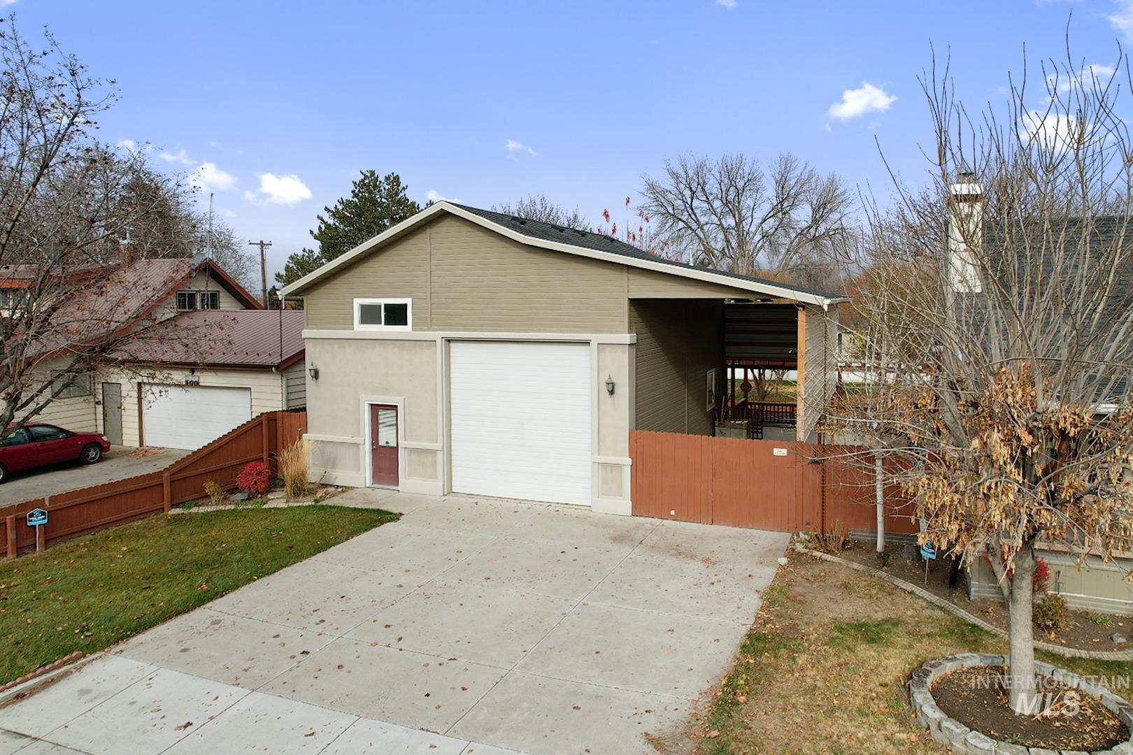 720 E Main Street Property Photo 46
