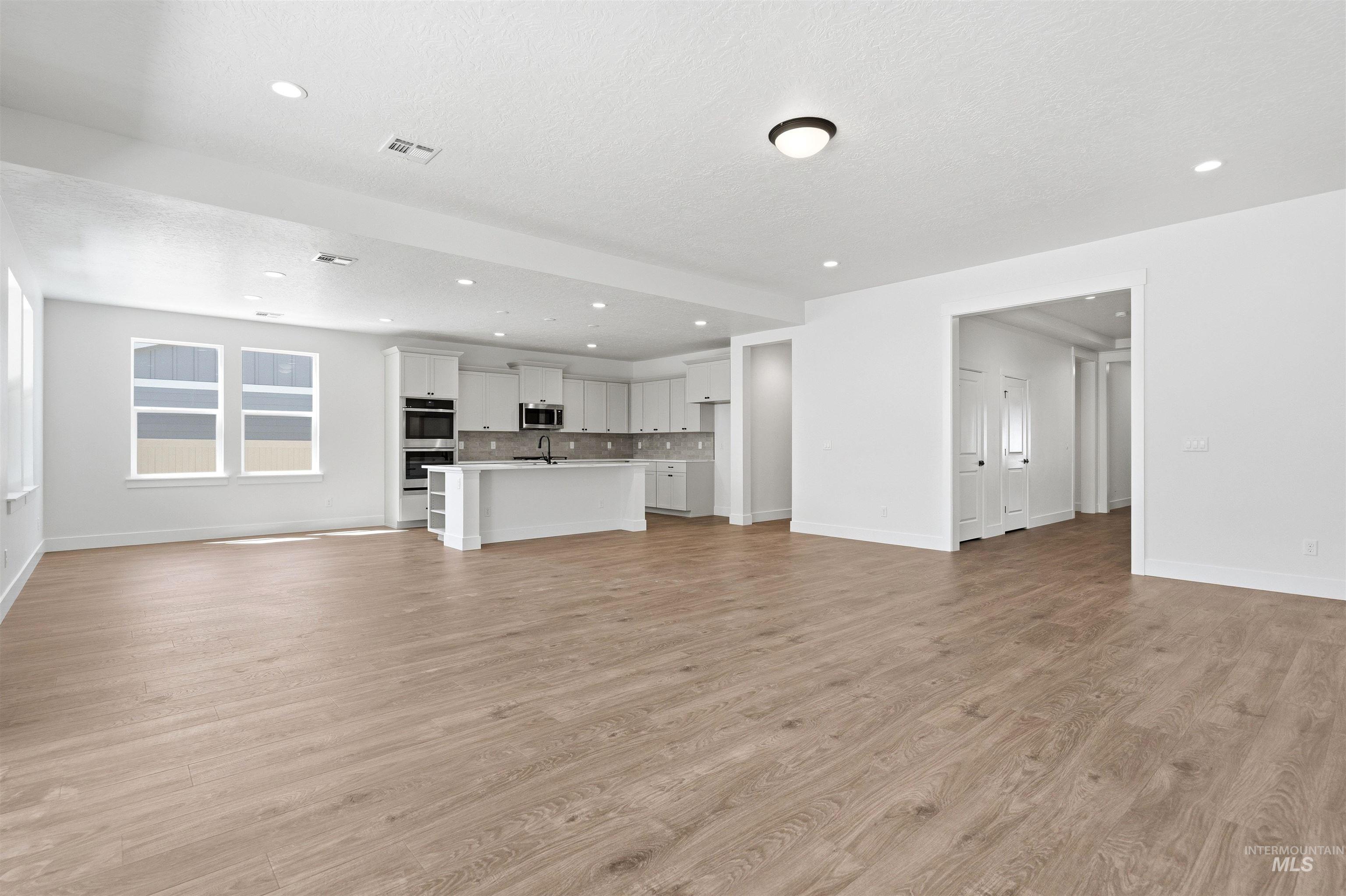 5702 N Chestnut Hill Way Property Photo 12