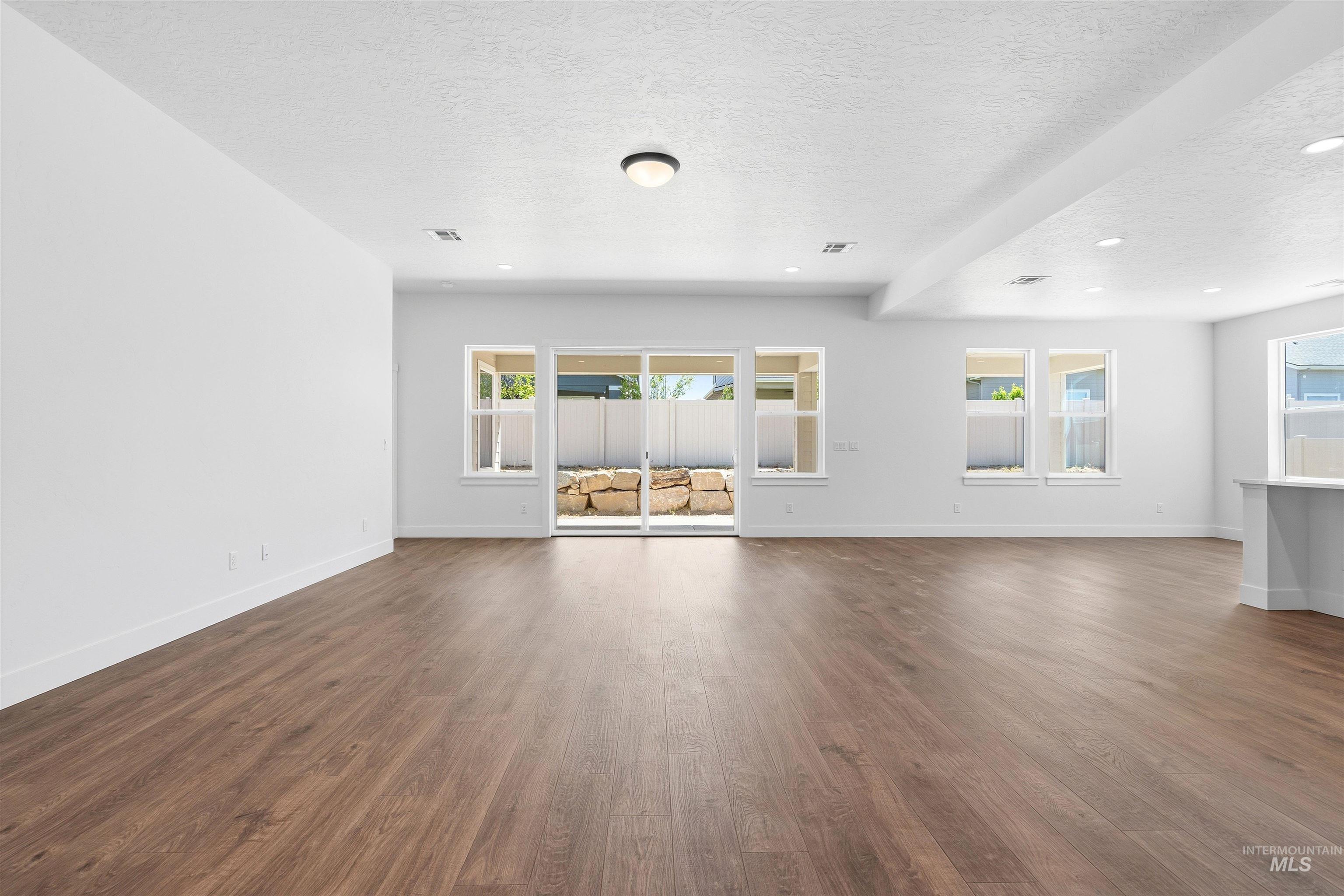 5702 N Chestnut Hill Way Property Photo 14