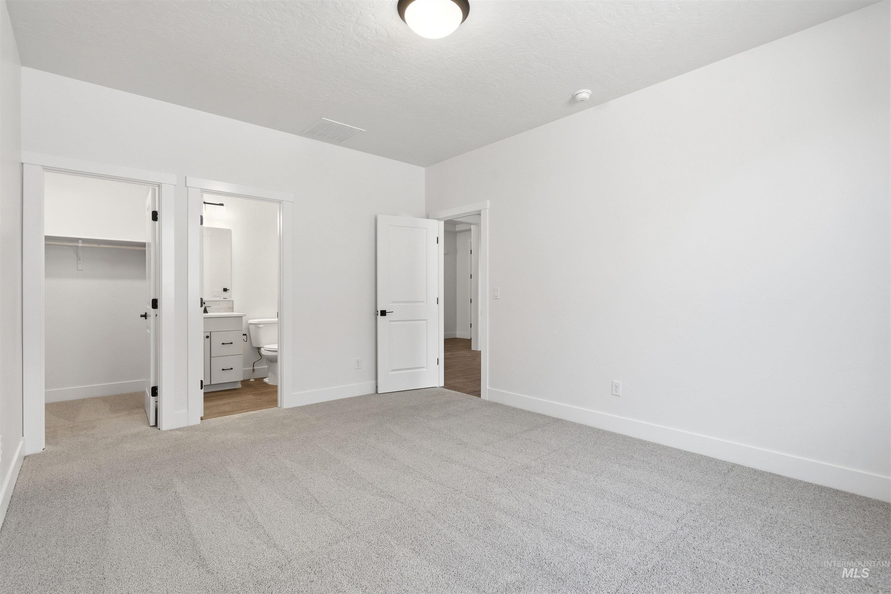 5702 N Chestnut Hill Way Property Photo 32