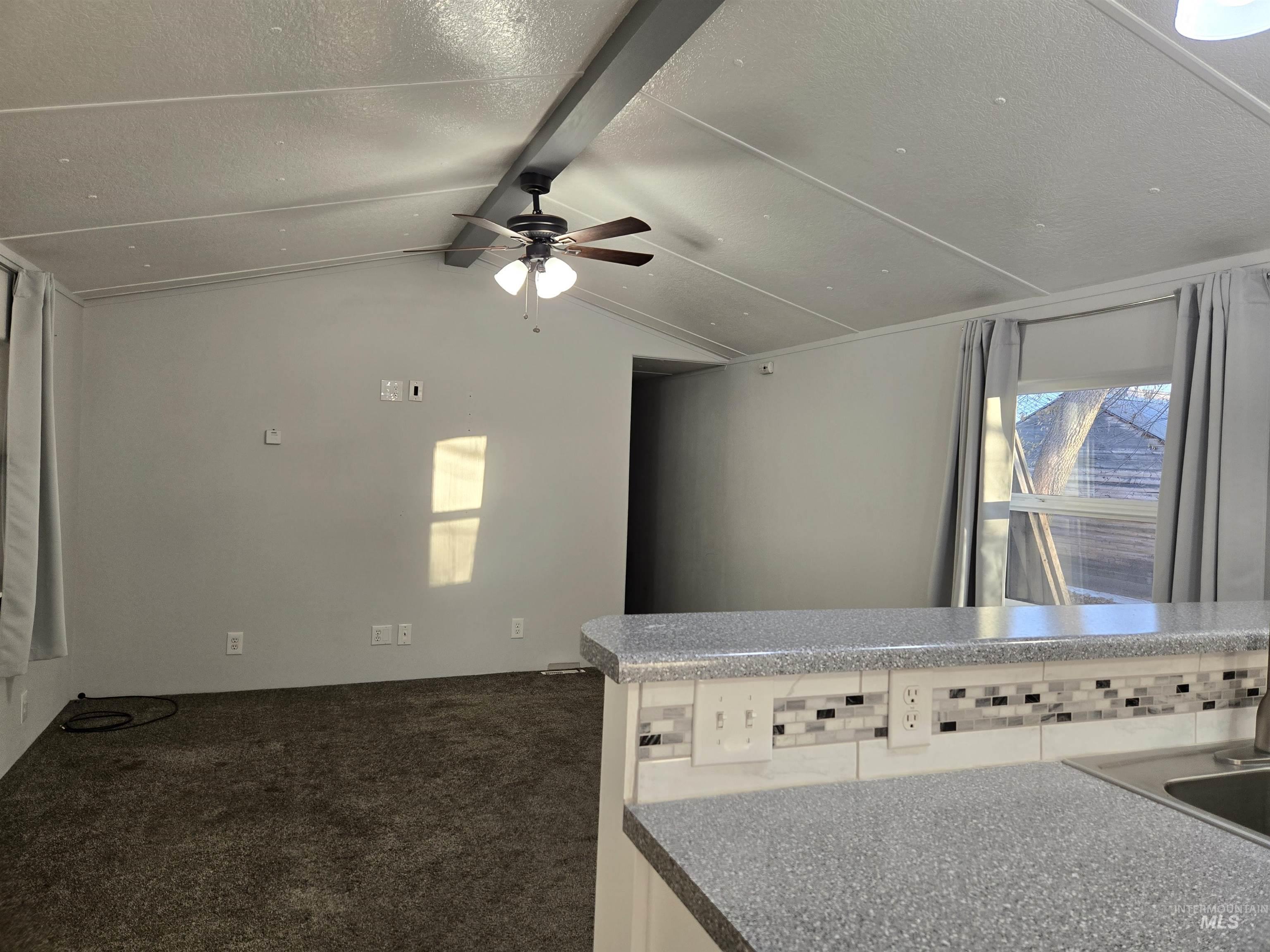 501 N Dartmouth St Property Photo 11