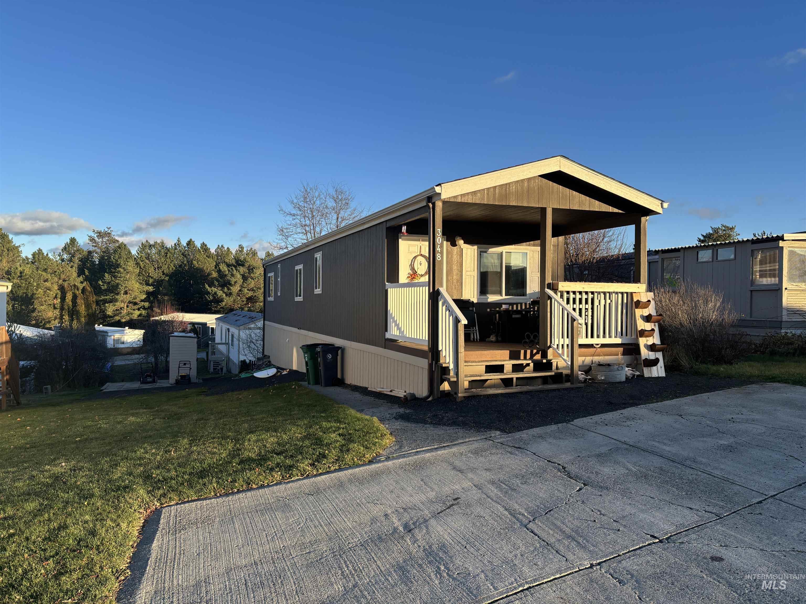 609 N Almon Property Photo 1