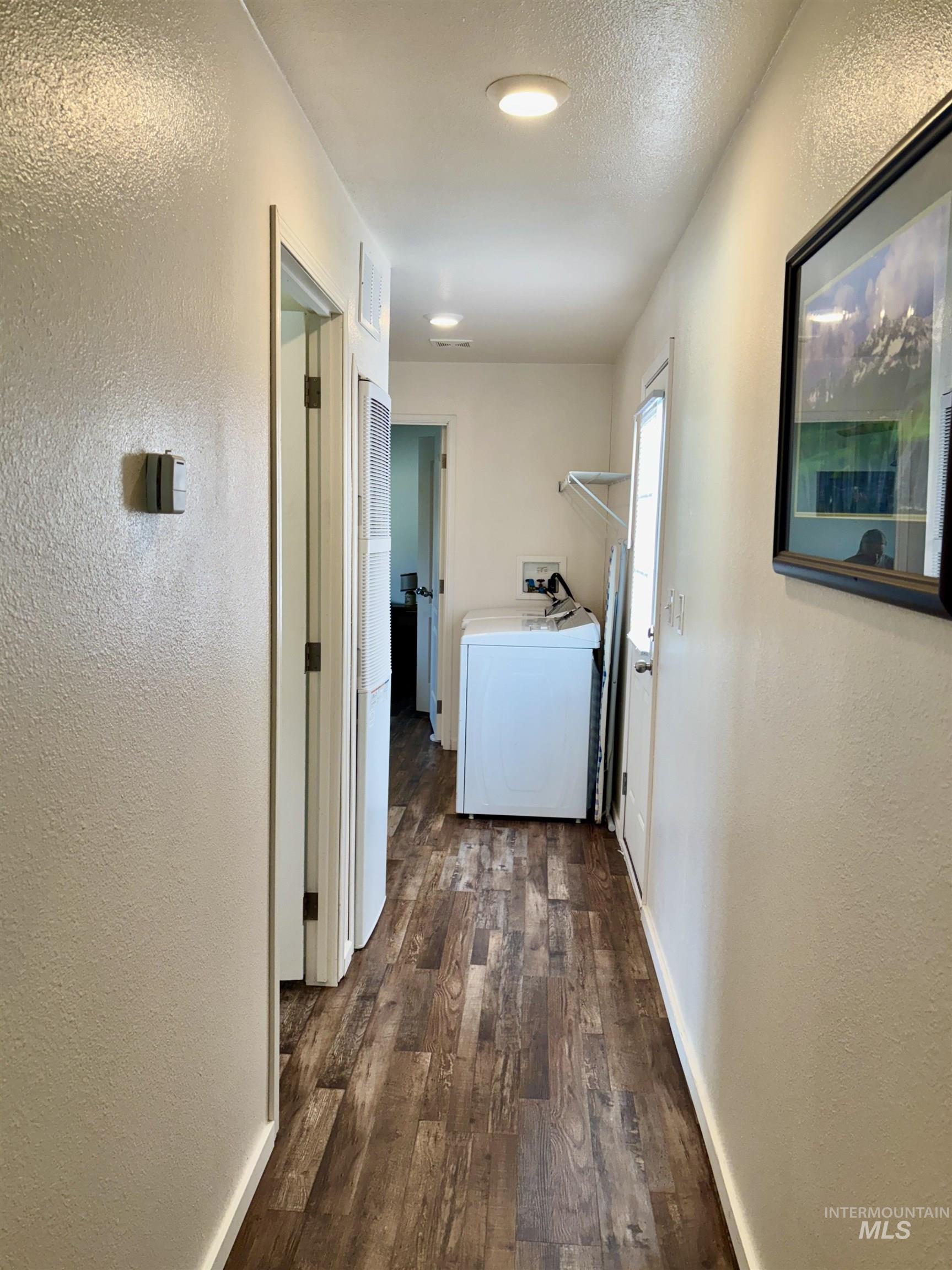 609 N Almon Property Photo 14