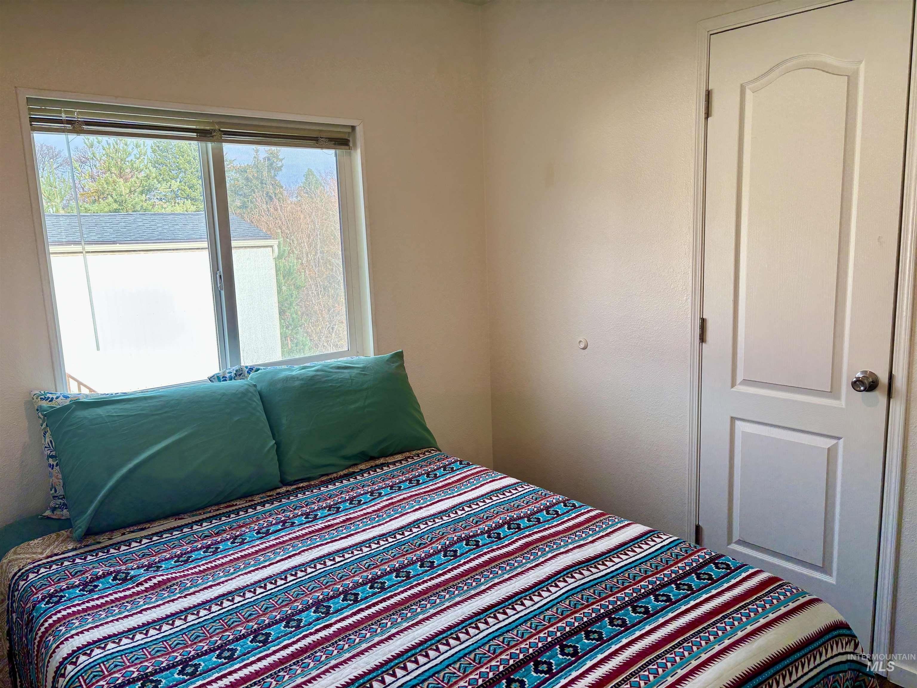 609 N Almon Property Photo 15
