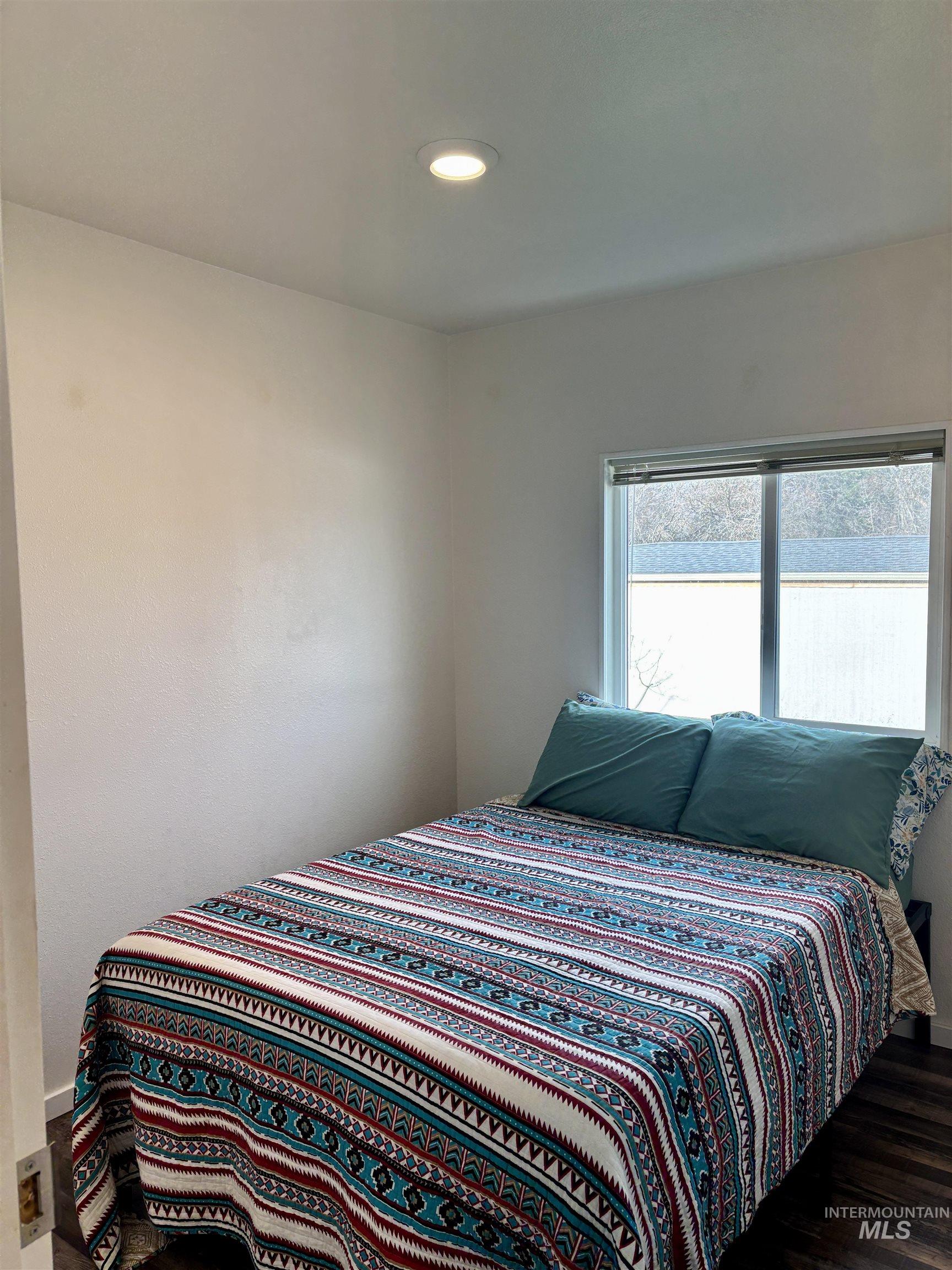 609 N Almon Property Photo 16
