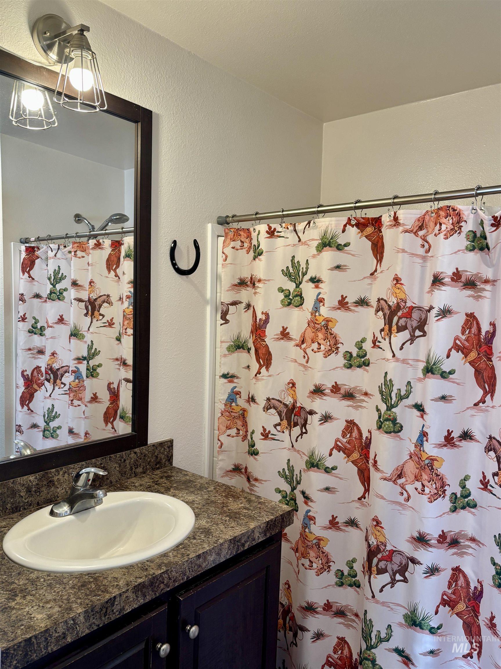 609 N Almon Property Photo 19
